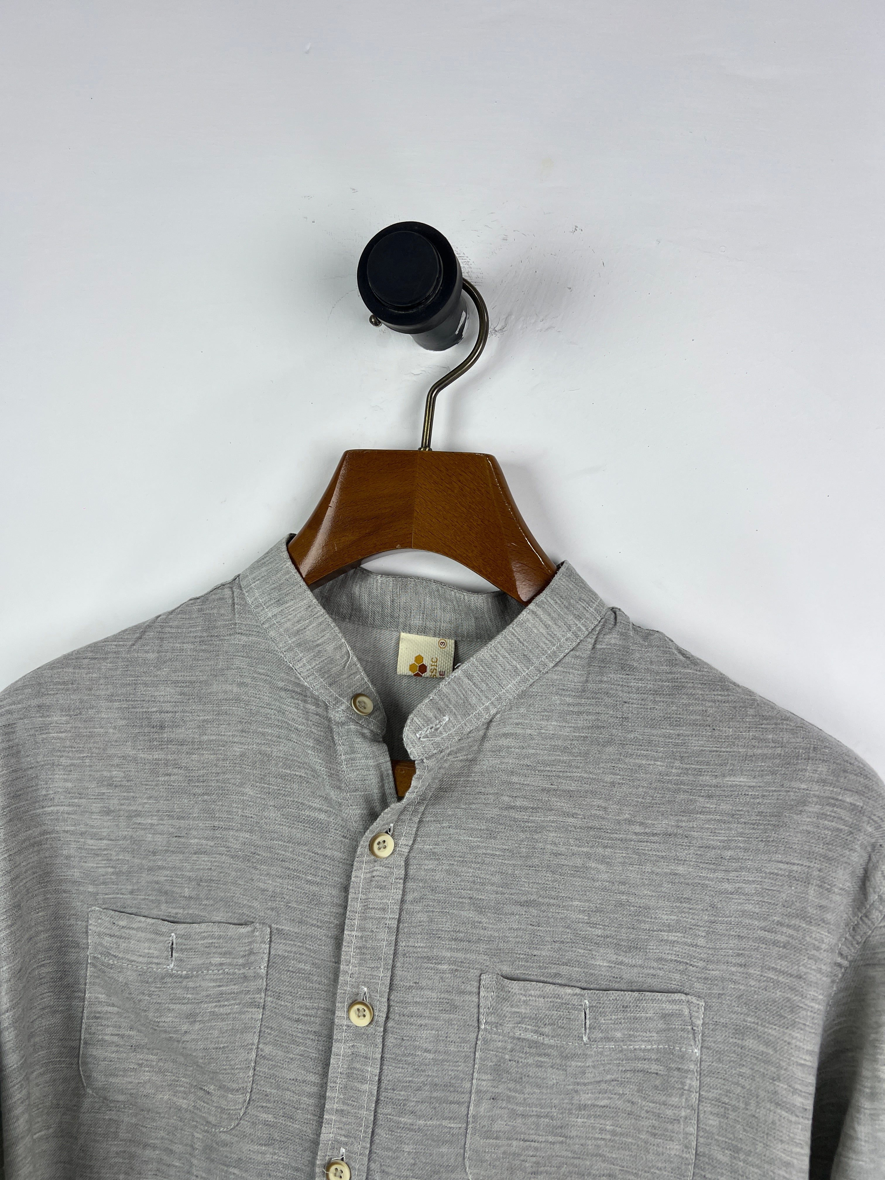 Linen Shirt (Medium)