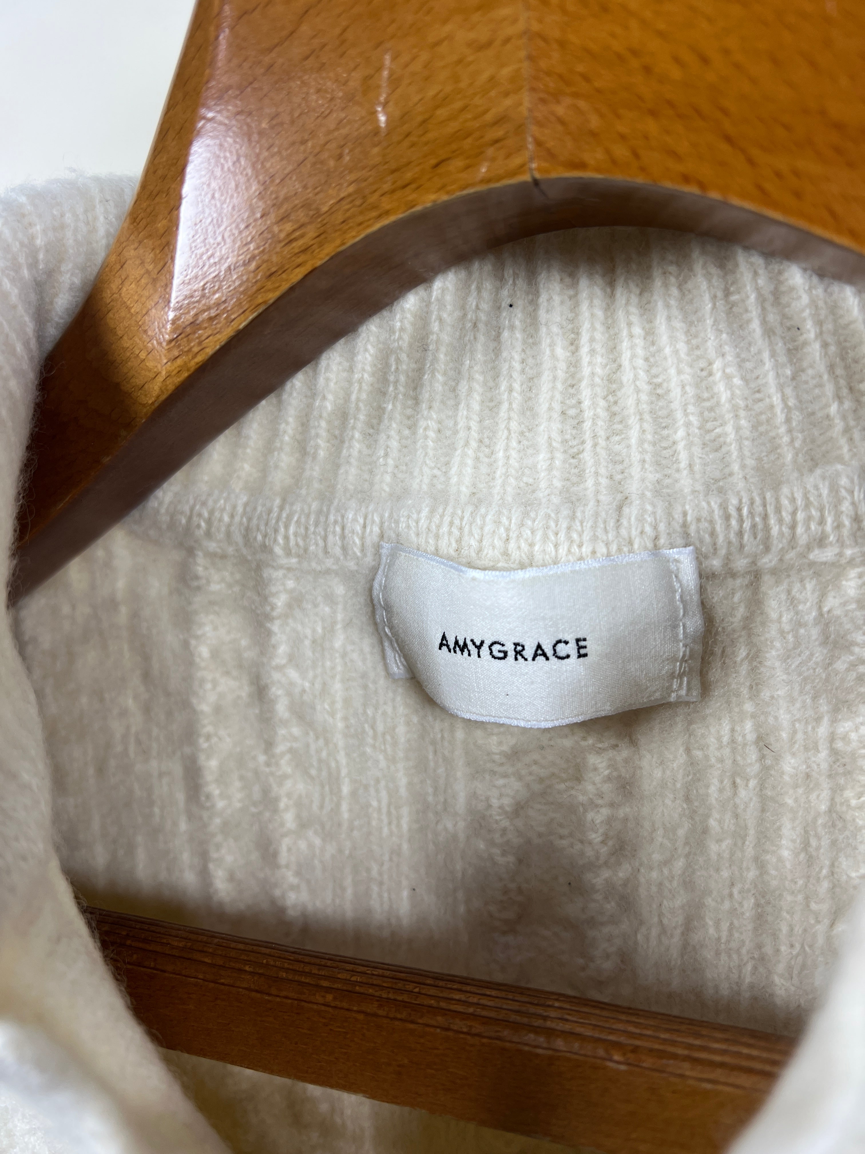 Amy Grace Cable Knitted Sweater (Women) (X-Small)