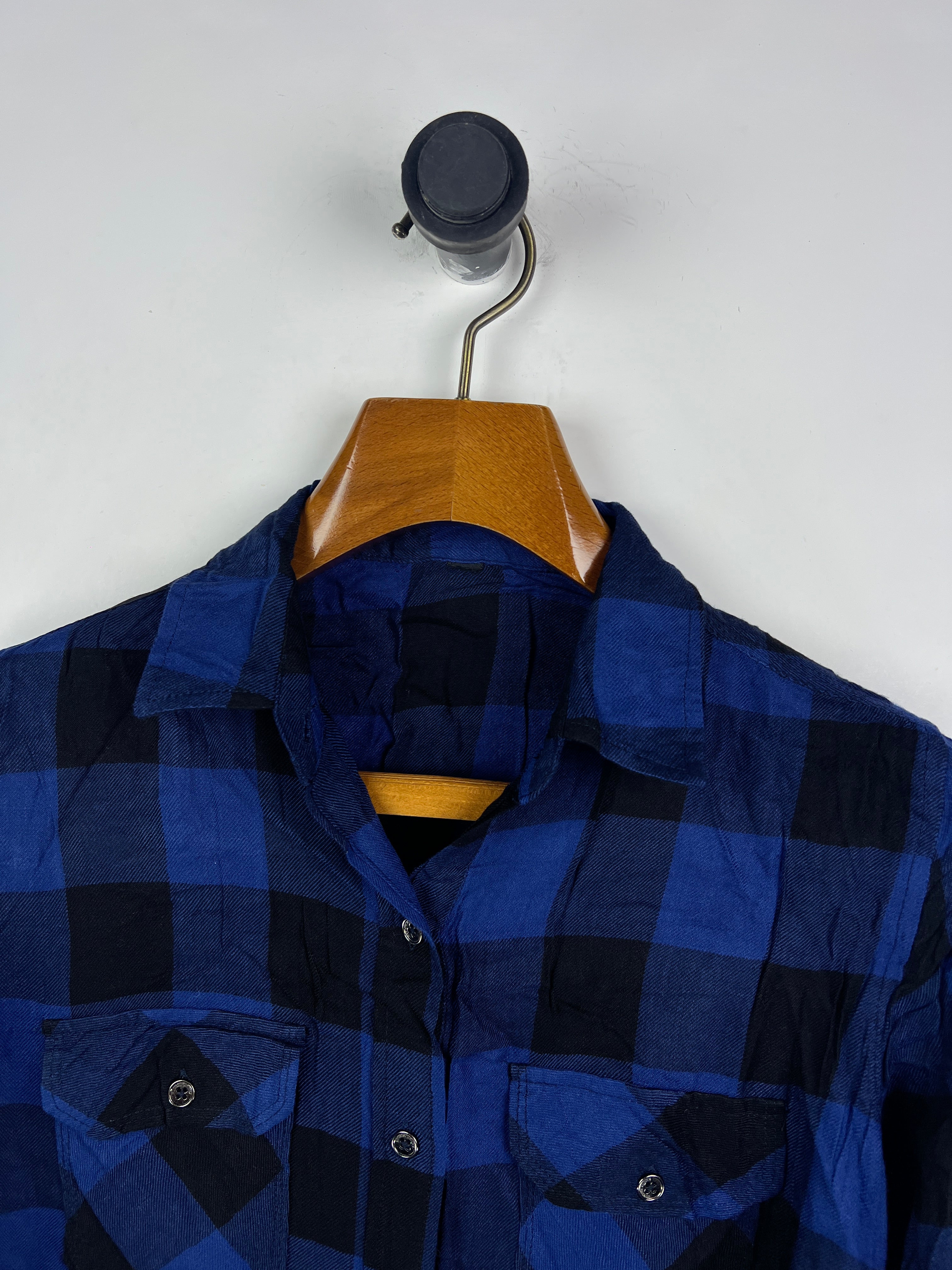 Shirt (Women) (Small-Medium)