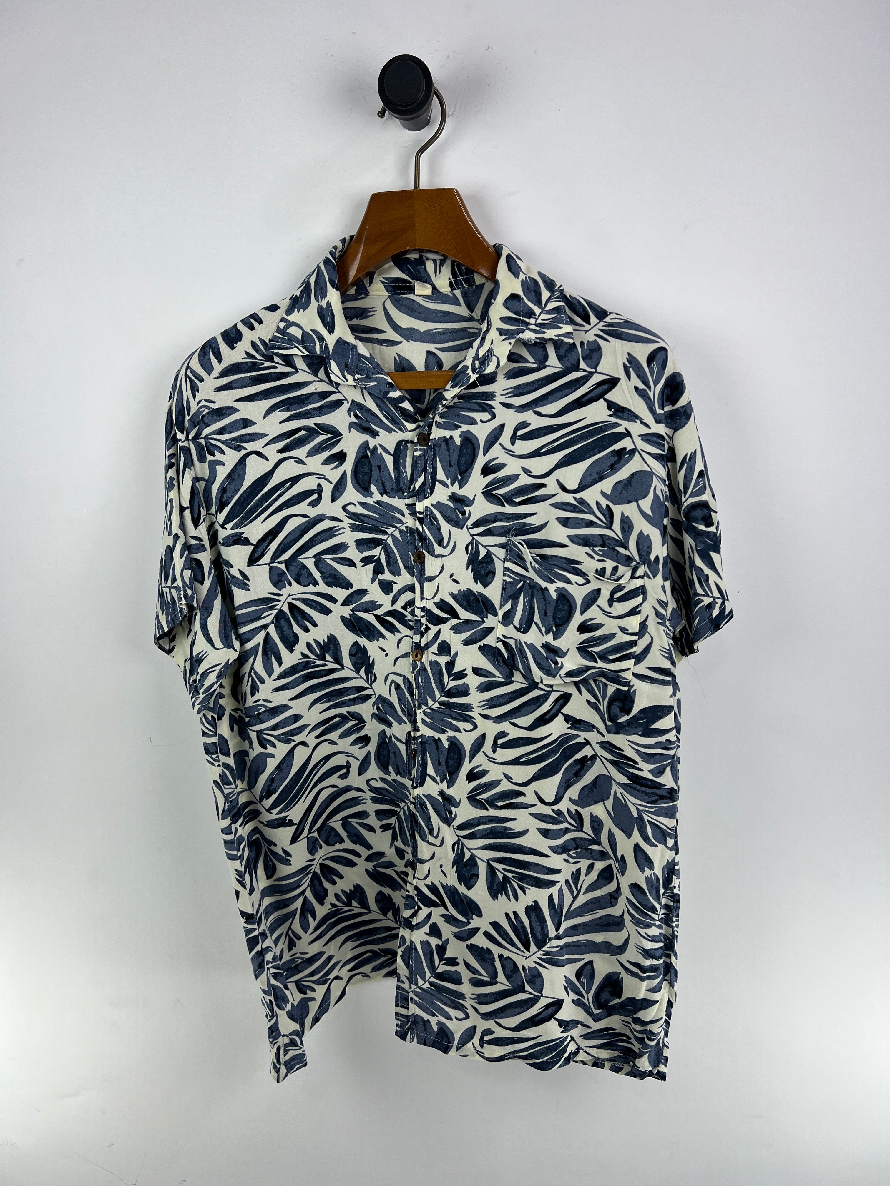 Linen Shirt (Medium-Large)