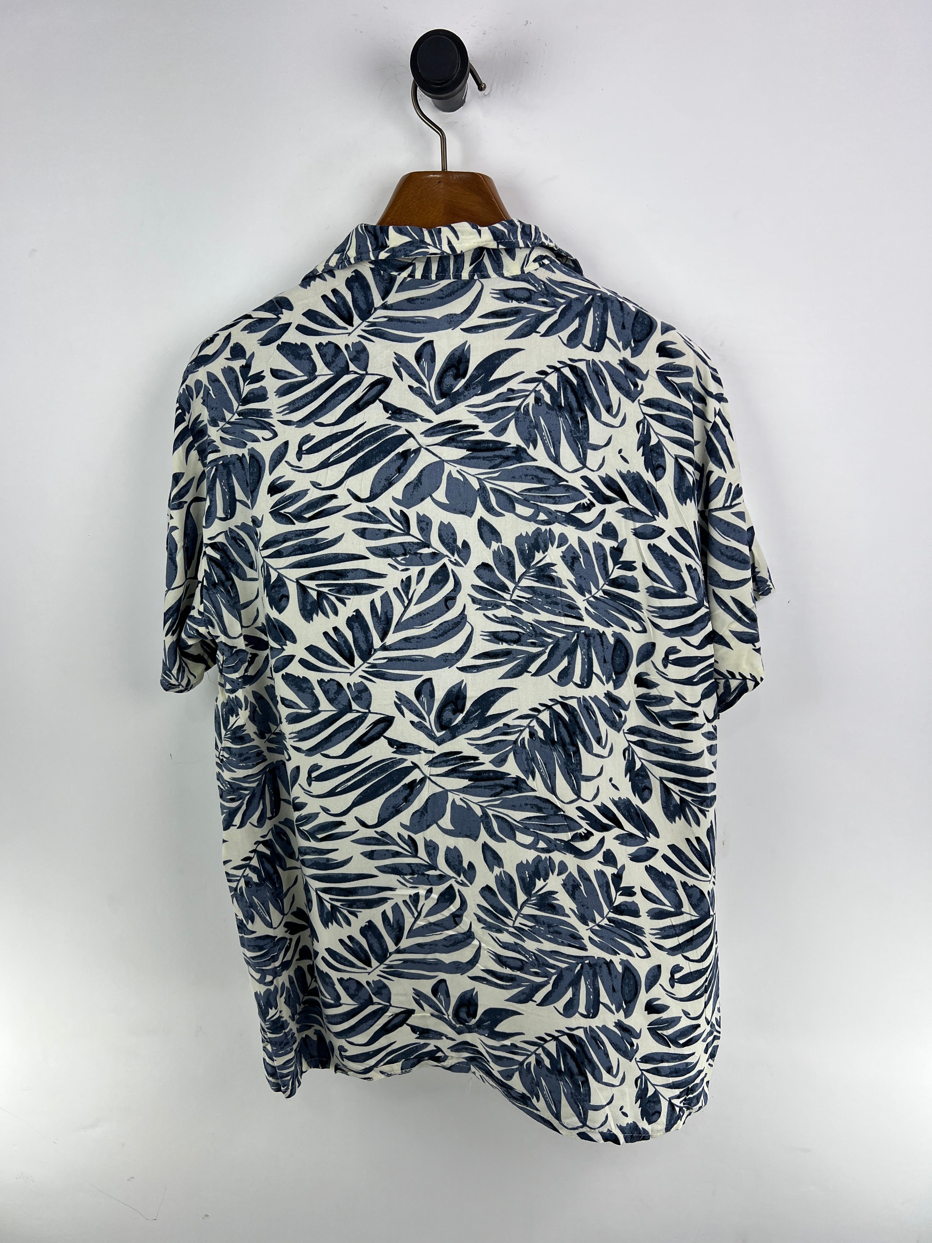 Linen Shirt (Medium-Large)