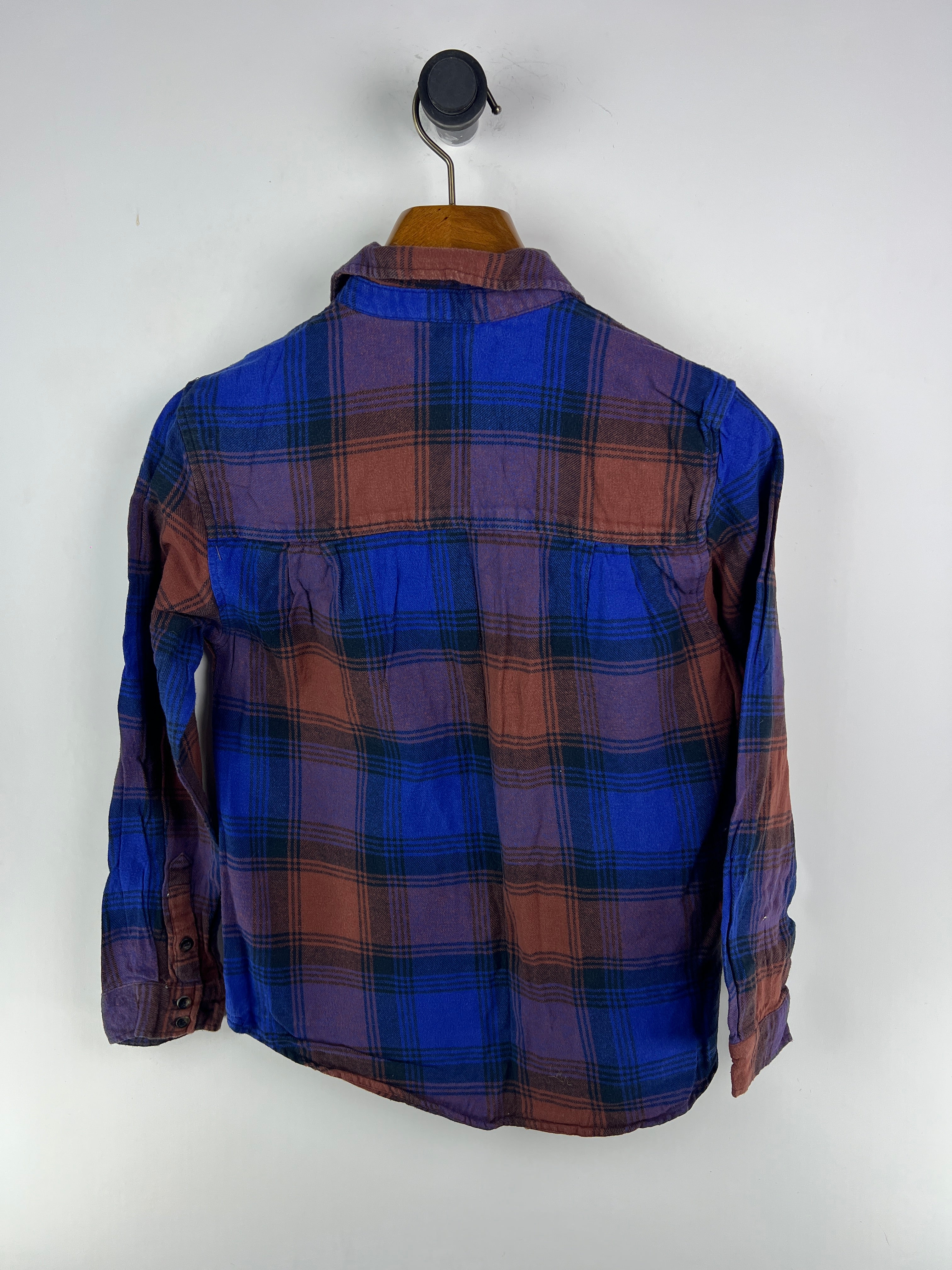 Forever 21 Shirt (Women) (Small-Medium)