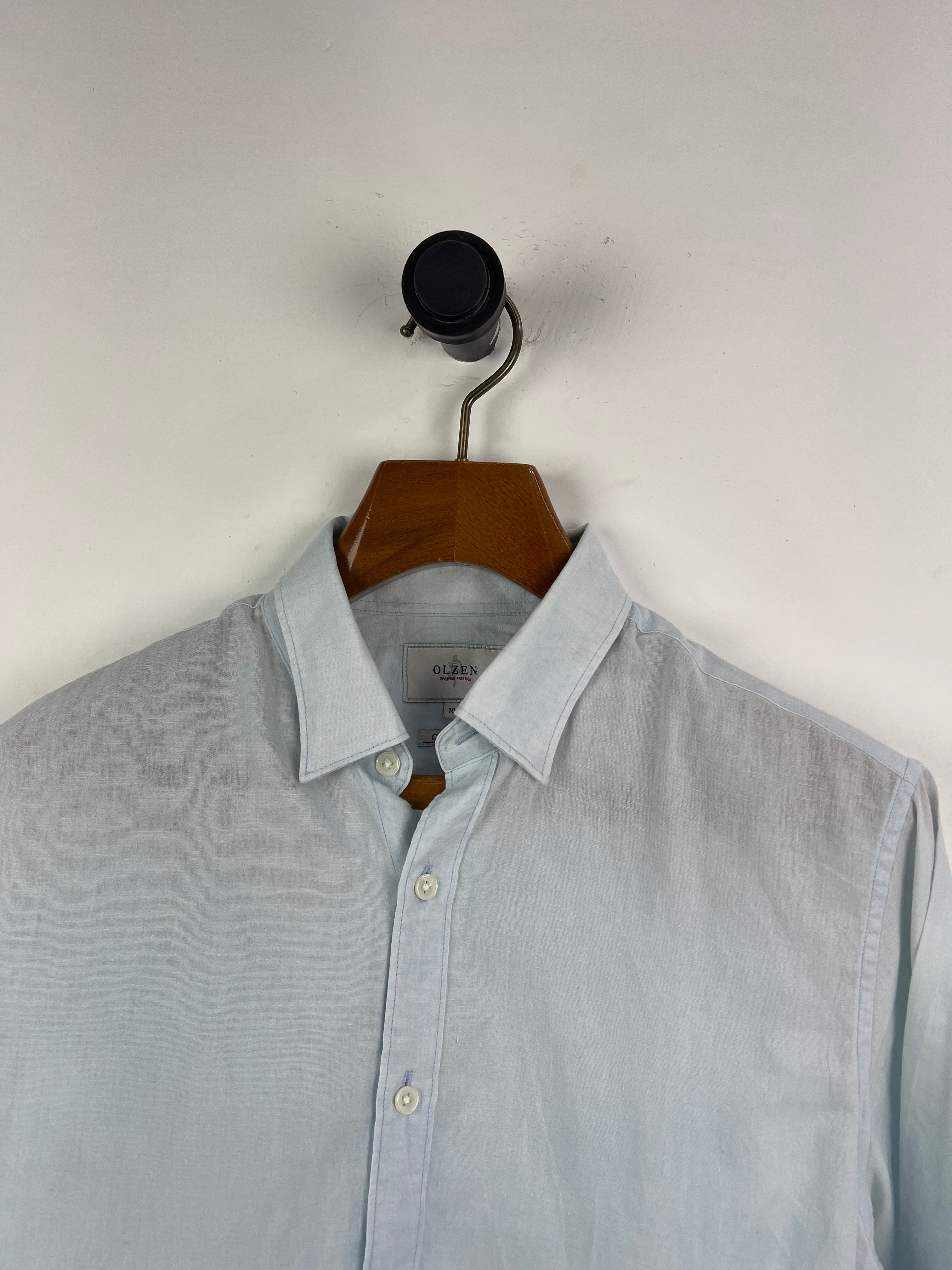 Olzen Shirt (Small-Medium)