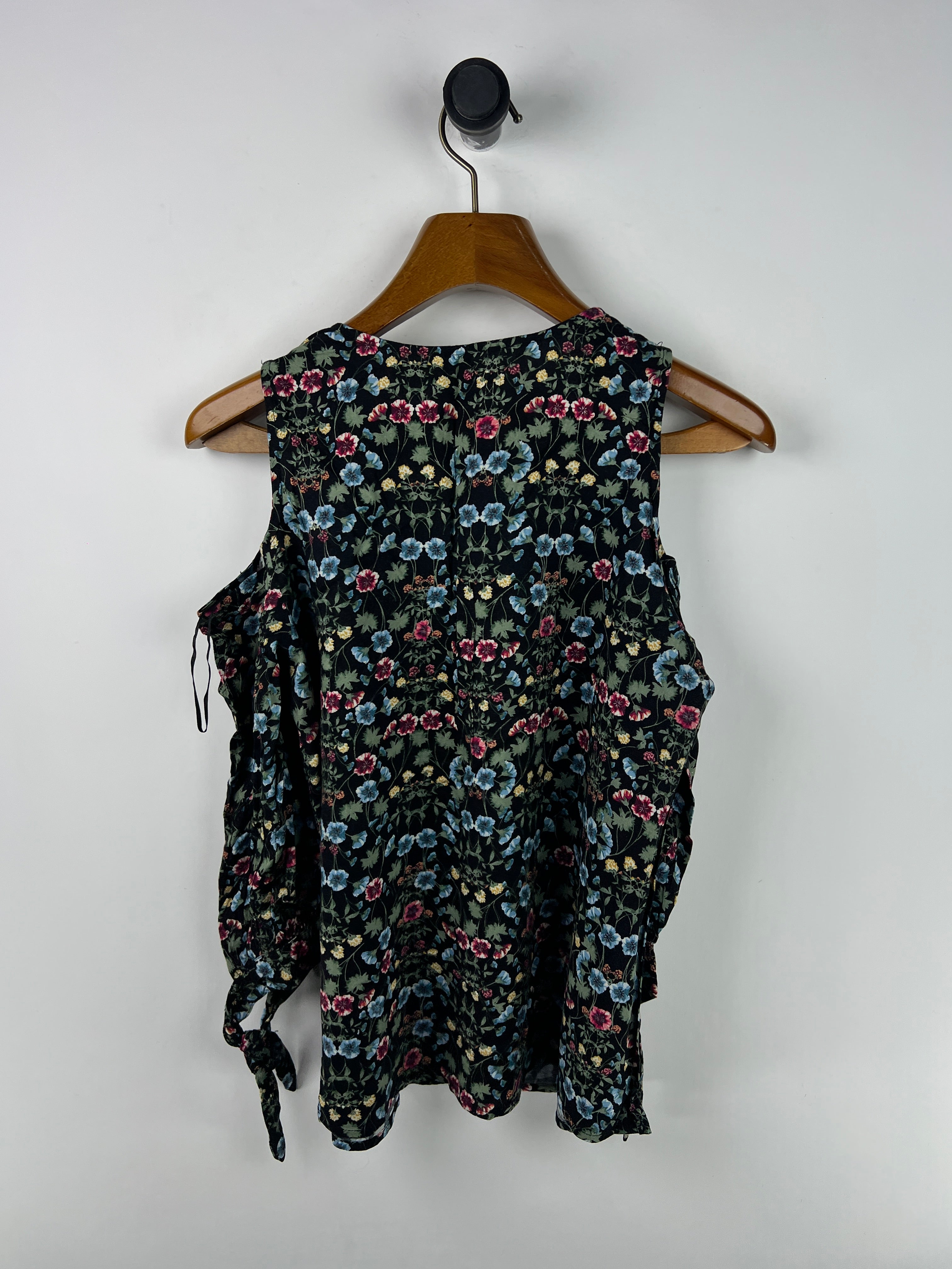 Lauren Conrad Tank Top (Women) (Medium-Large)