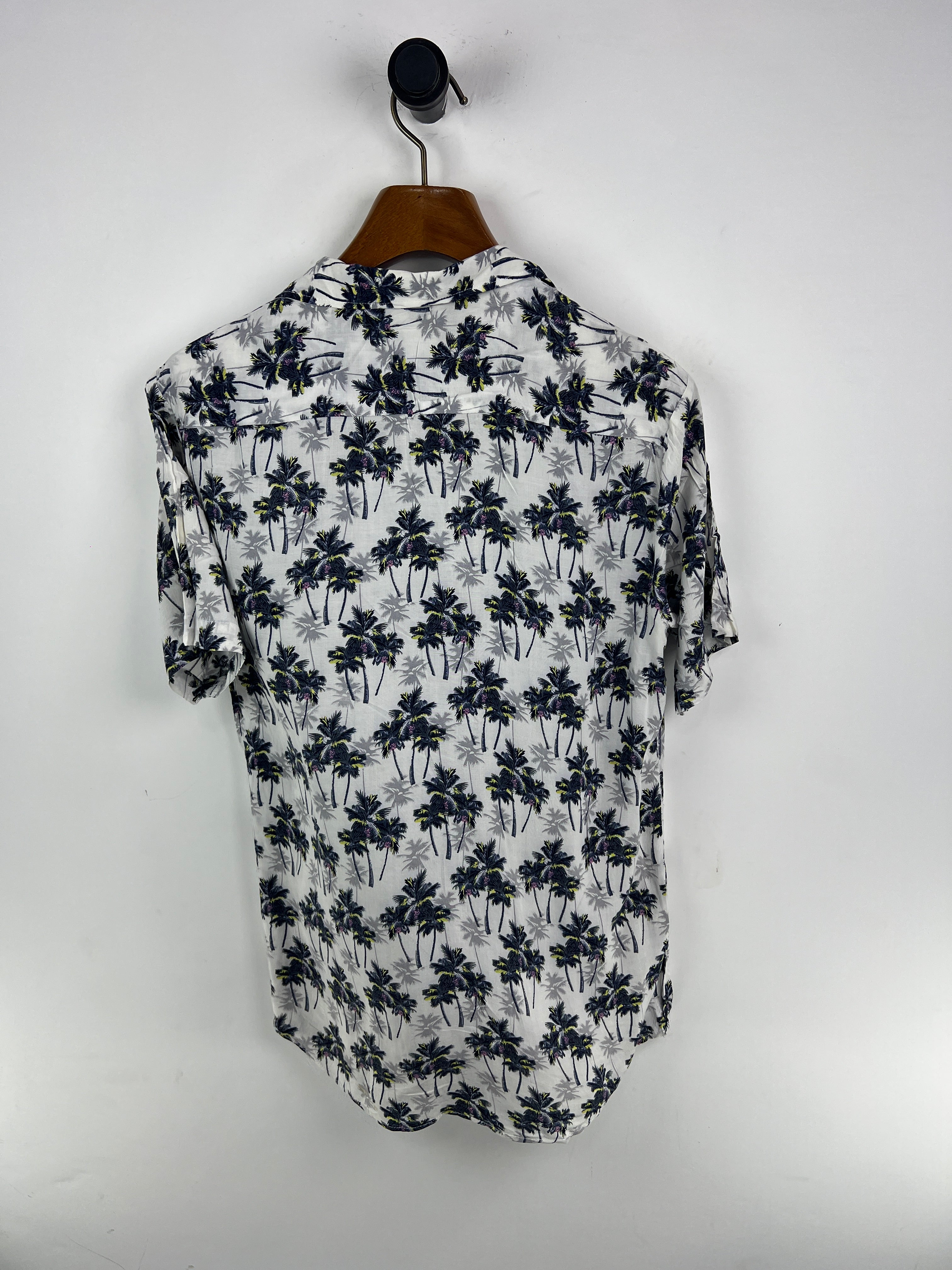 NJ Linen Shirt (Medium)