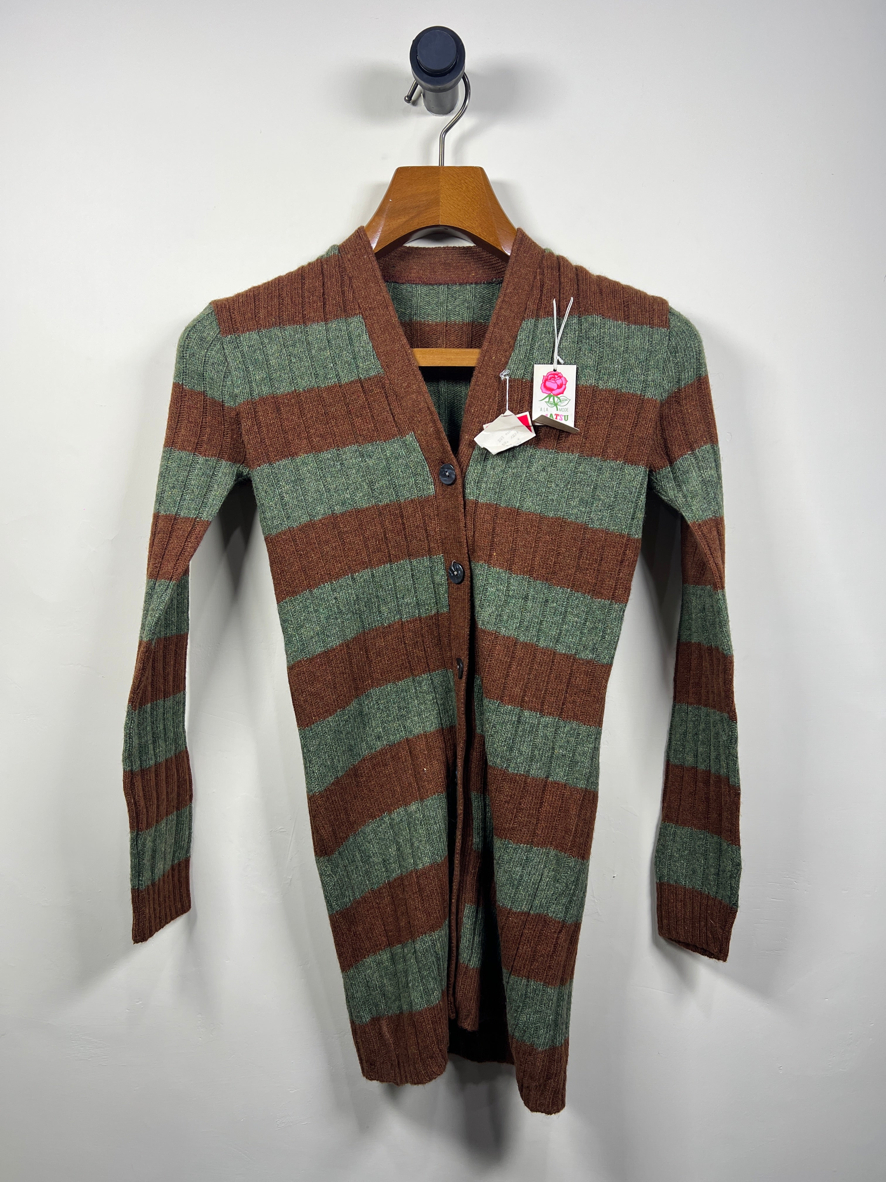 Buttoned Sweater (Women) (X-Small)