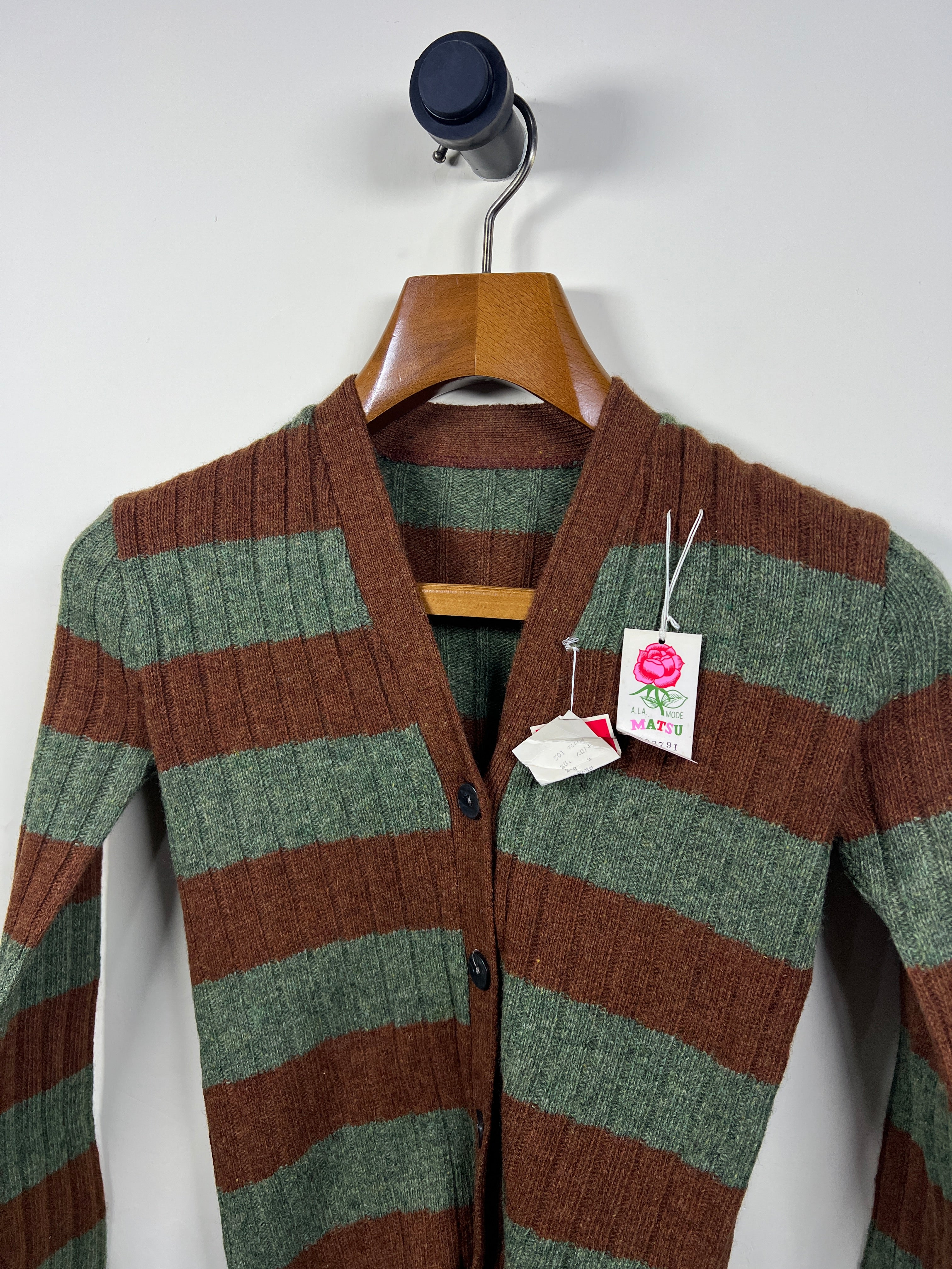 Buttoned Sweater (Women) (X-Small)