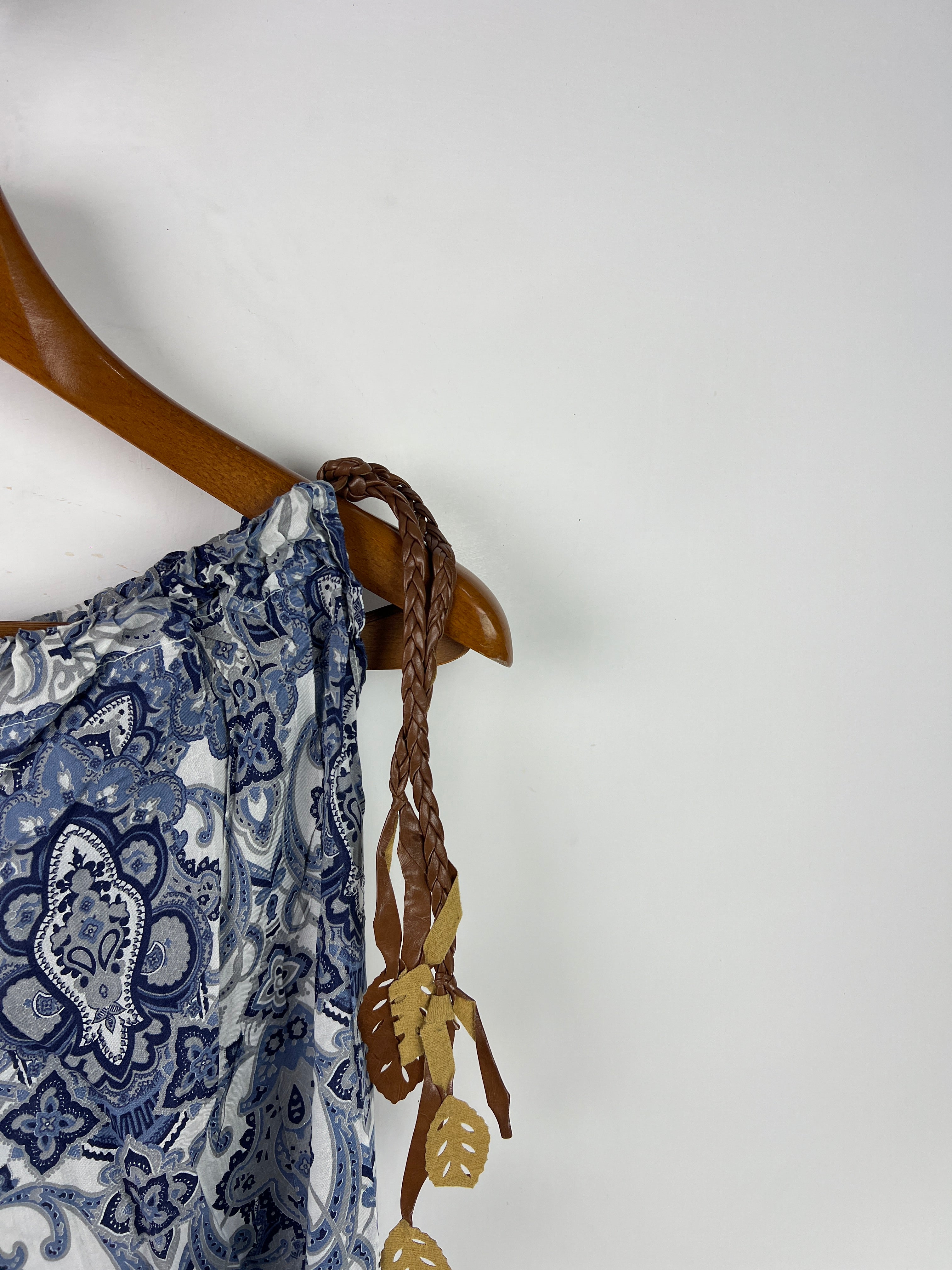 Tank Top (Women) (Medium-Large)