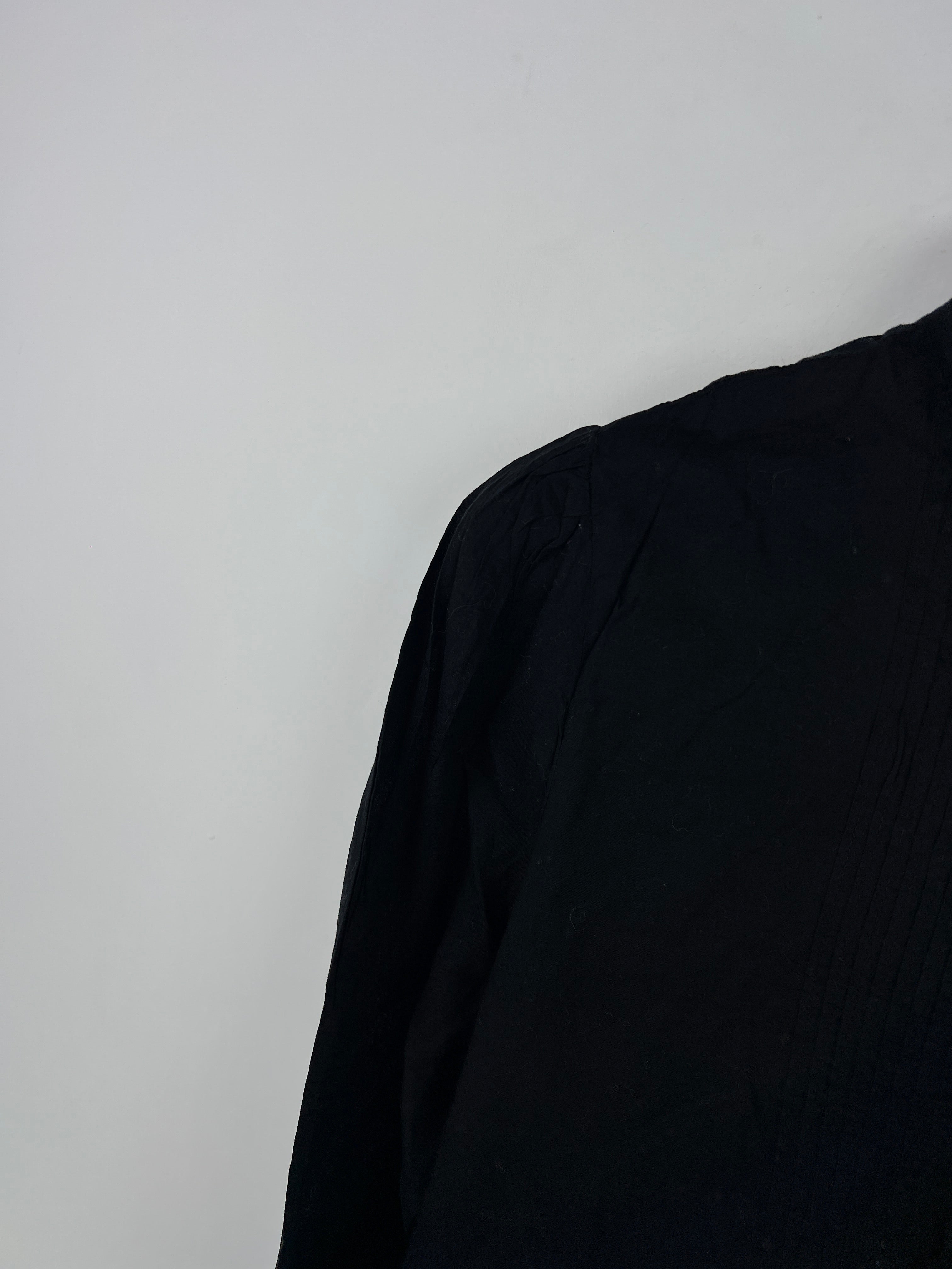 Gap Blouse (Women) (Medium-Large)