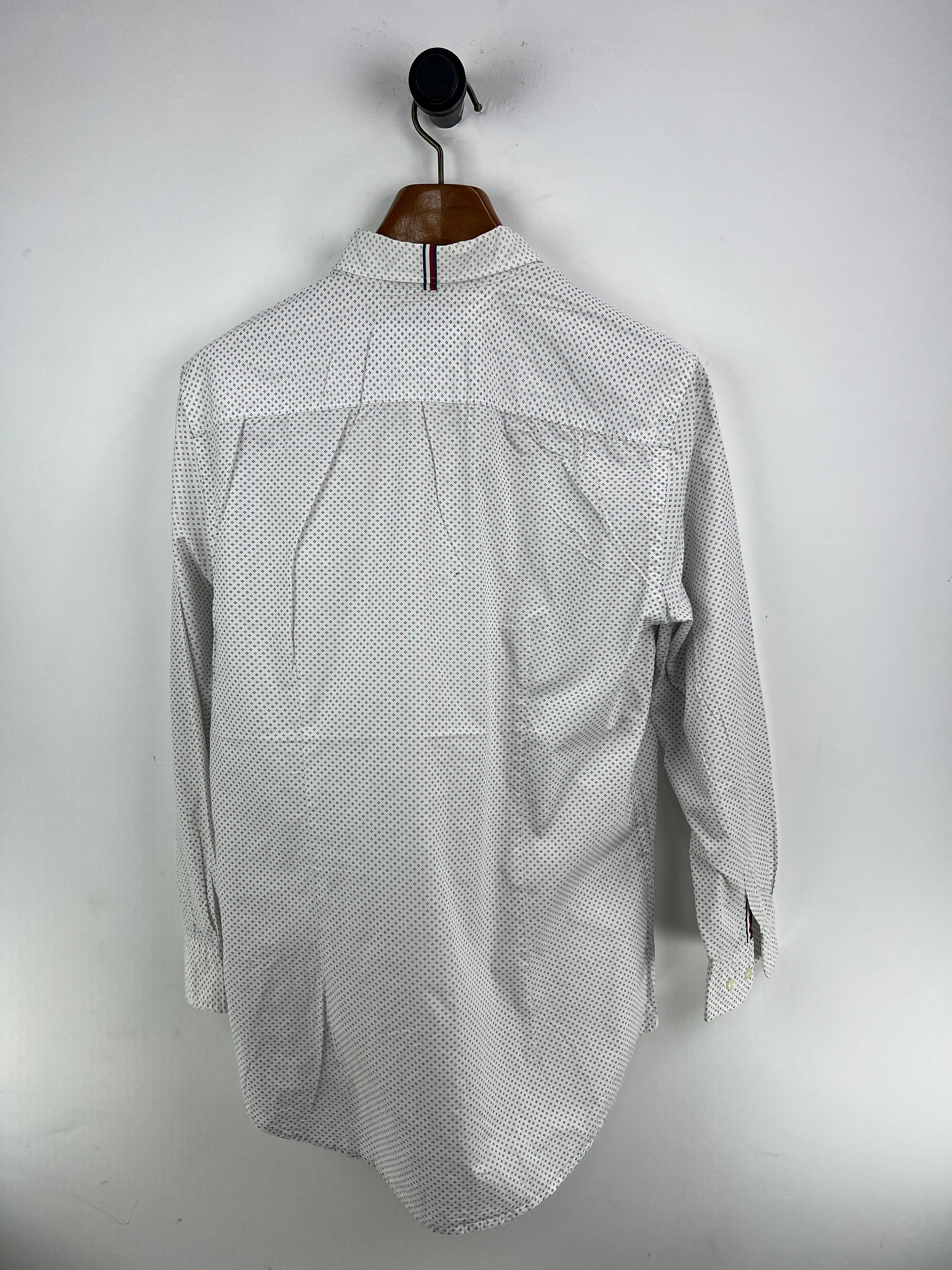 Tommy Hilfiger Shirt (Large)