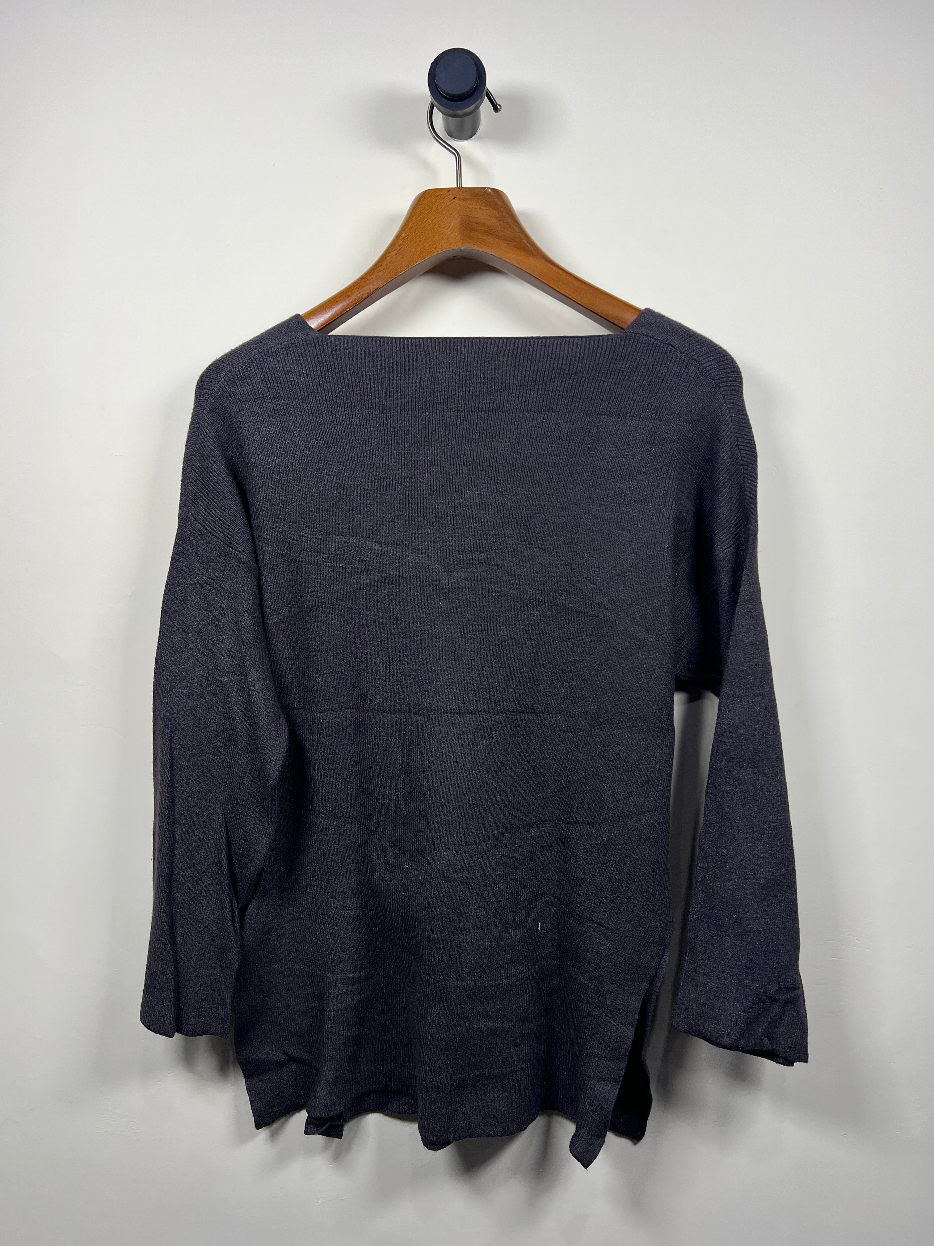 Naning Sweater (Women) (Medium)
