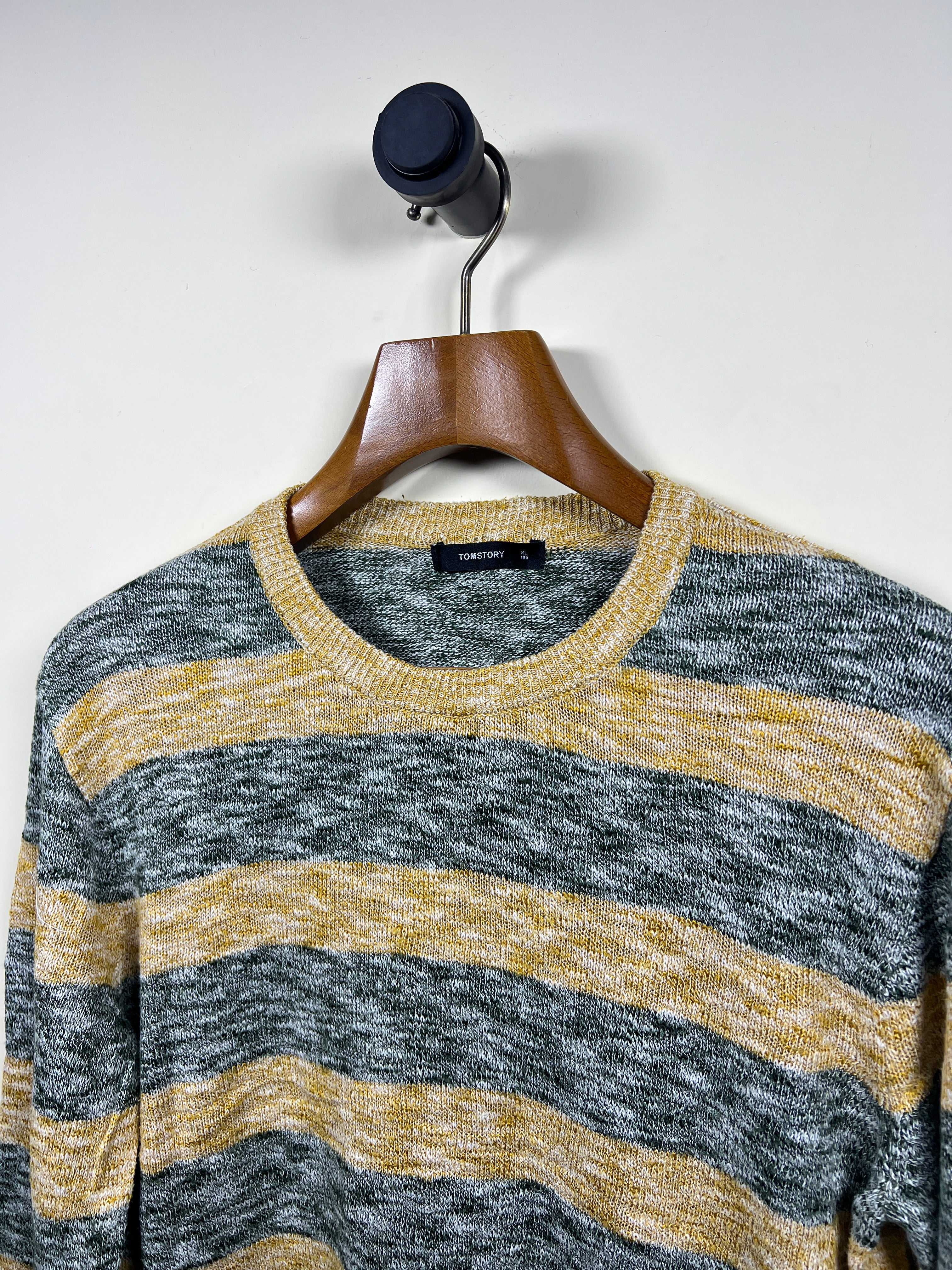 Tom Story Velvet Sweater (Medium)
