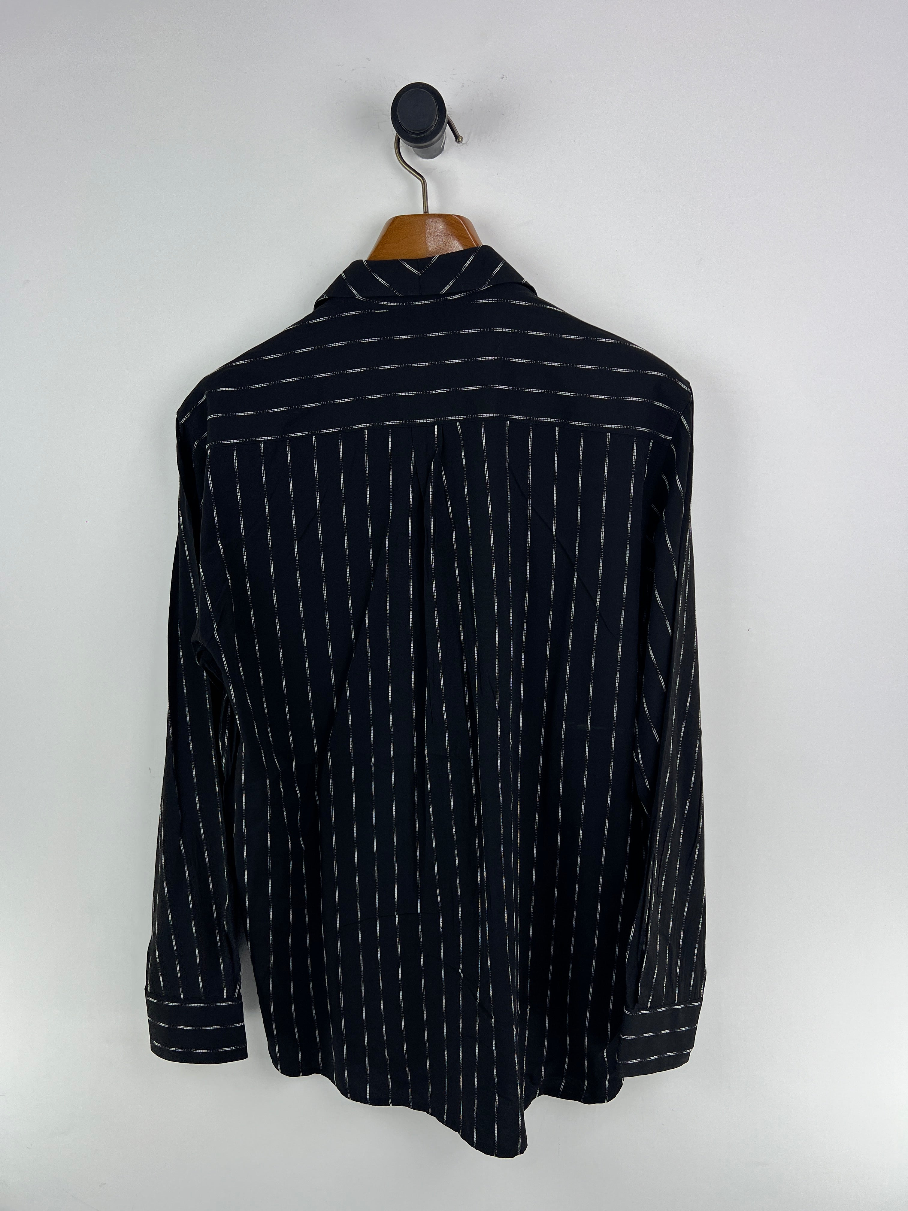 Vogue Shirt (Medium-Large)
