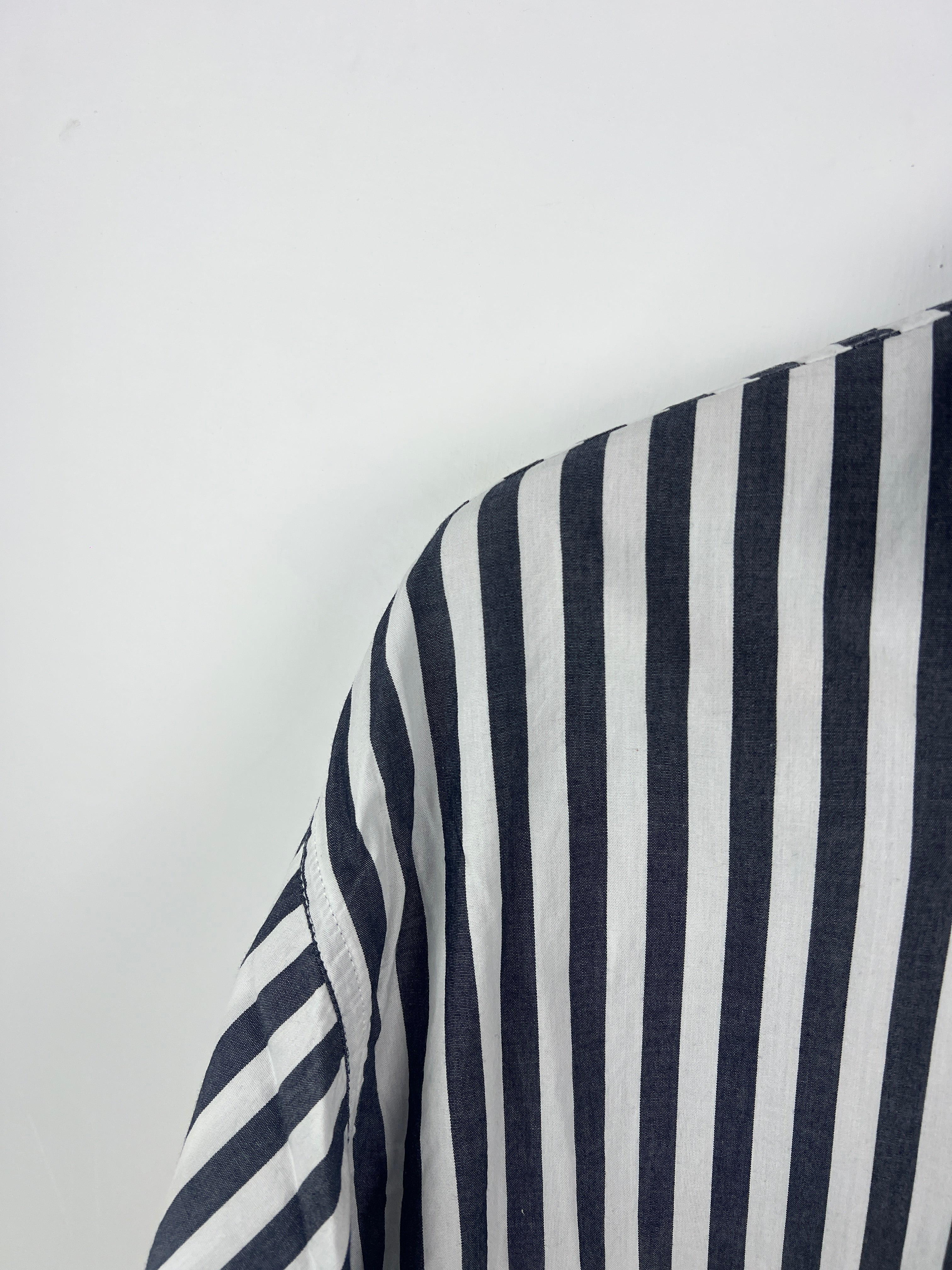 Smiley Linen Shirt (Medium-Large)