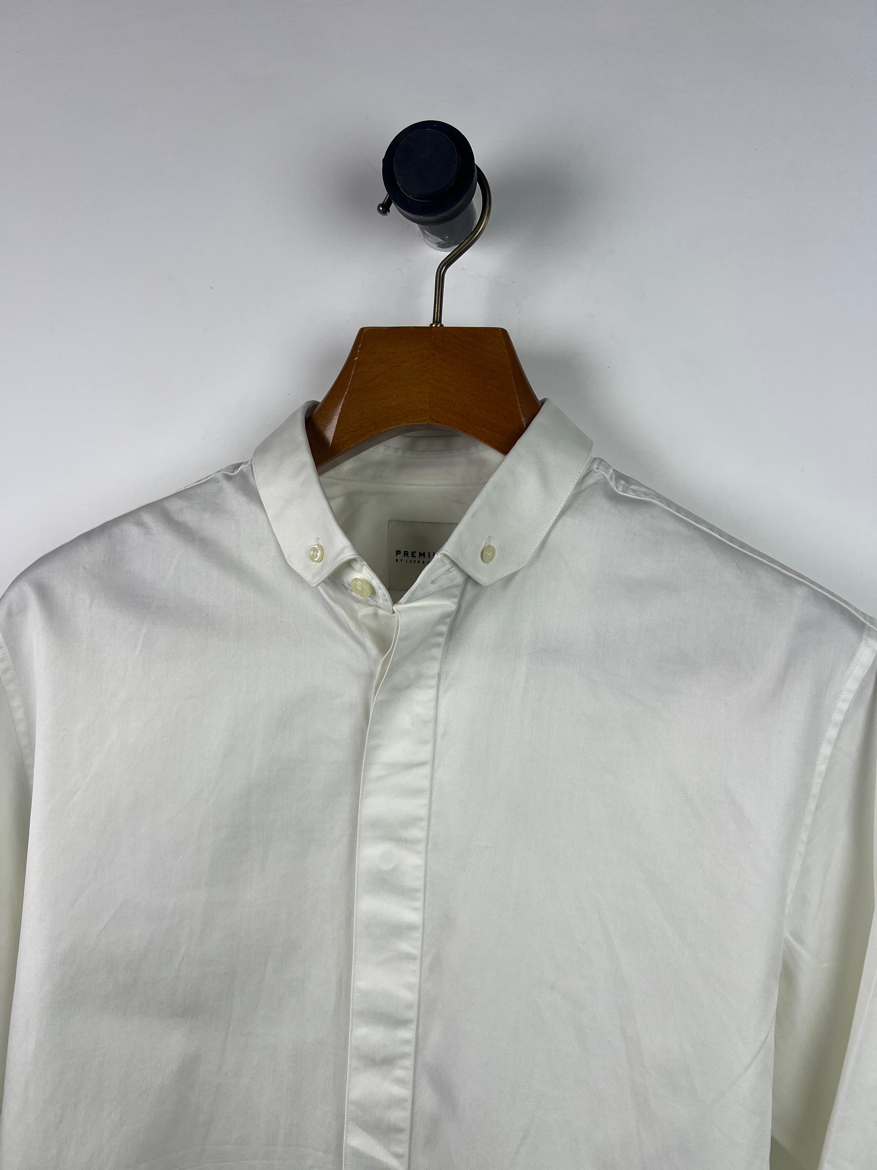 Jack & Jones Shirt (Small-Medium)