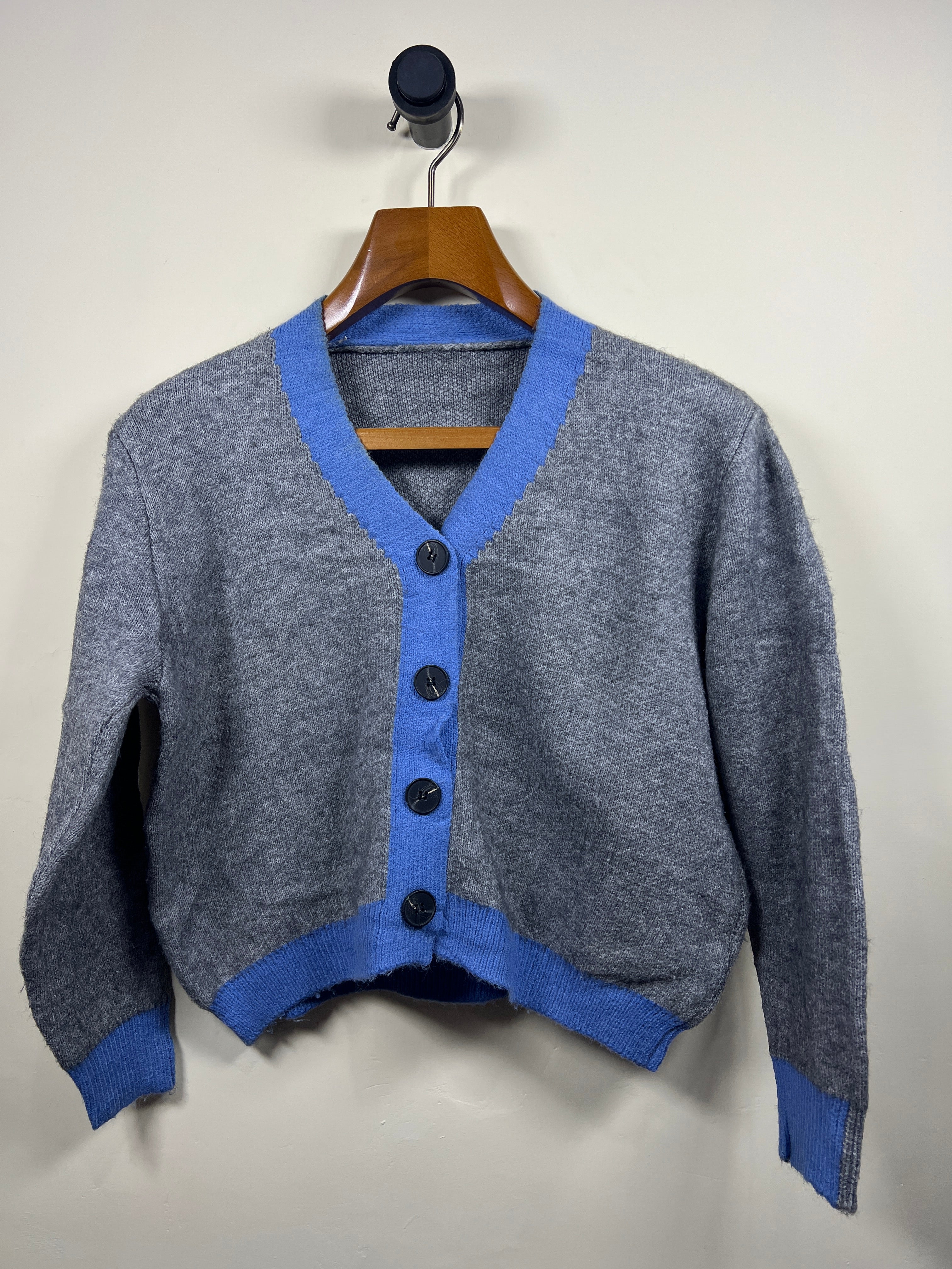 Buttoned Sweater (Women) (Medium)