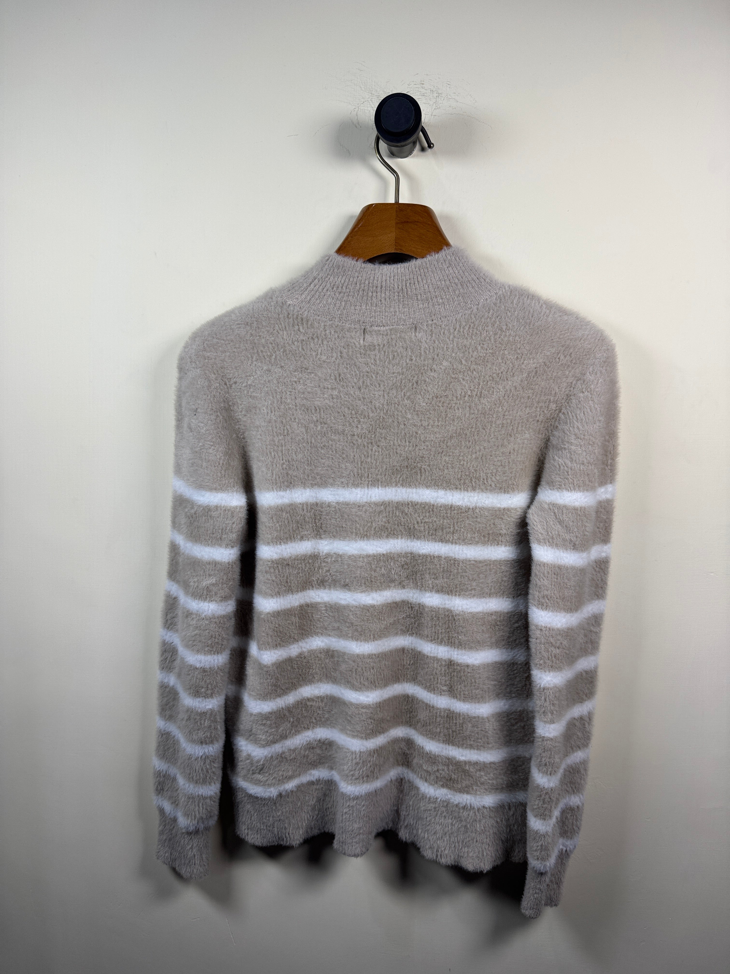 Bailey Sweater (Women) (Small-Medium)