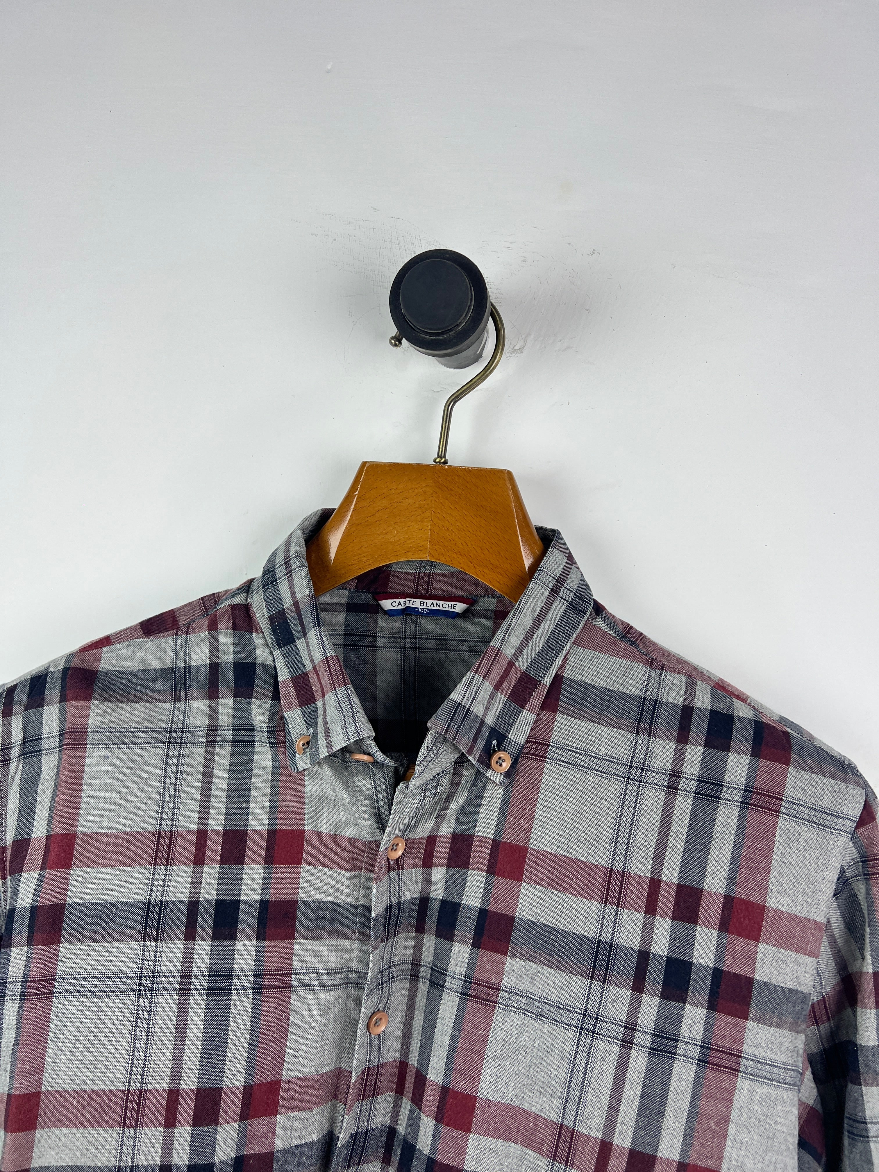 Carte Blanche Linen Shirt (Medium)