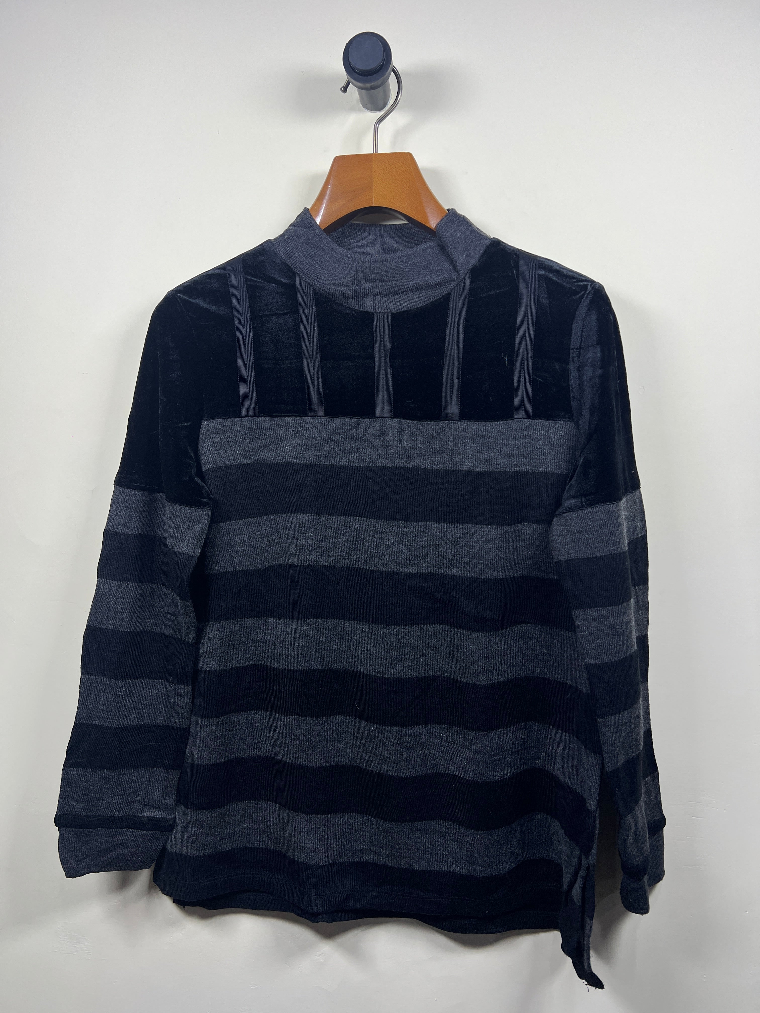 Mock Neck Sweater (Small)