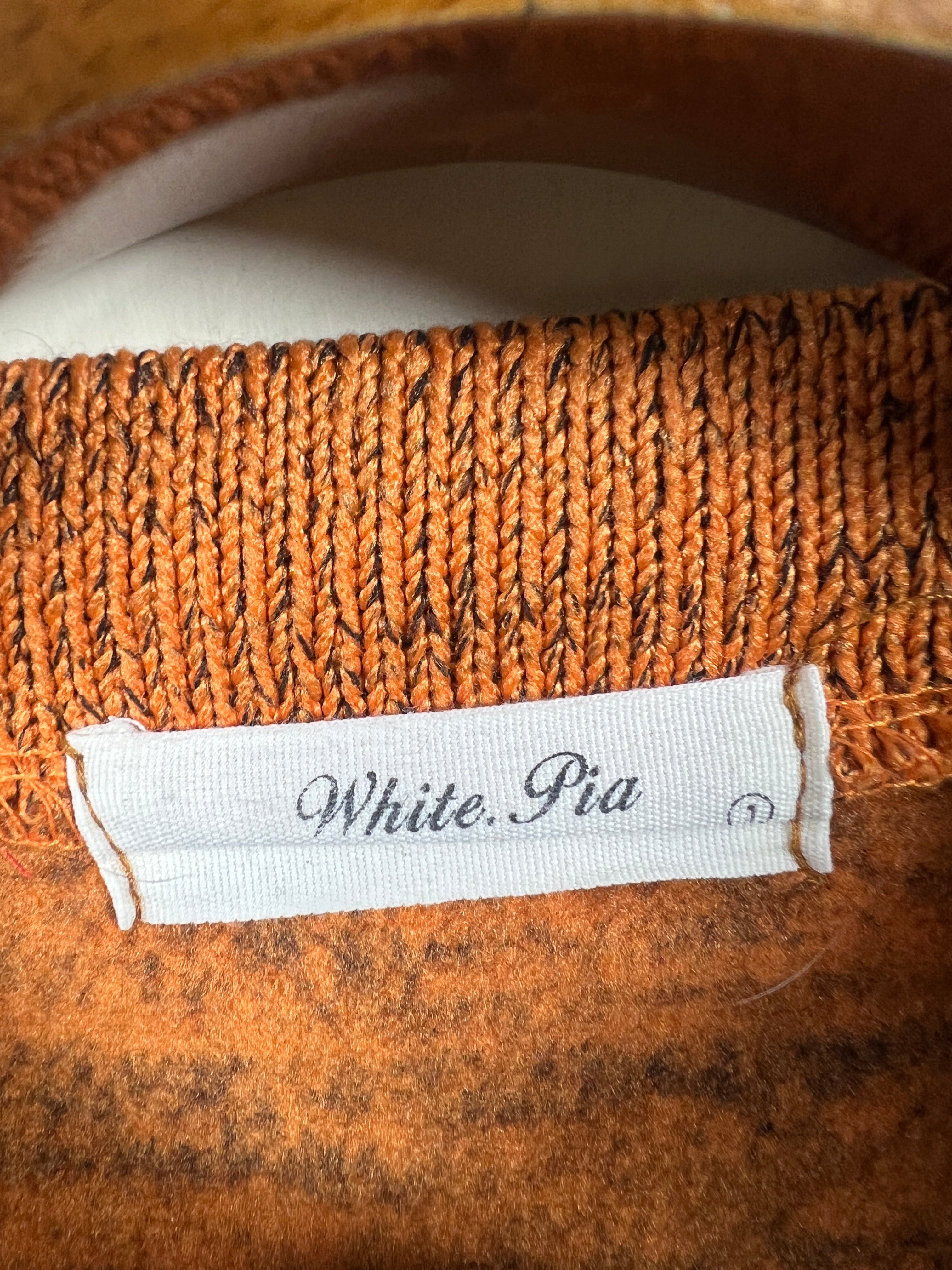 Whitepie Quarter Buttoned Sweater (Small)