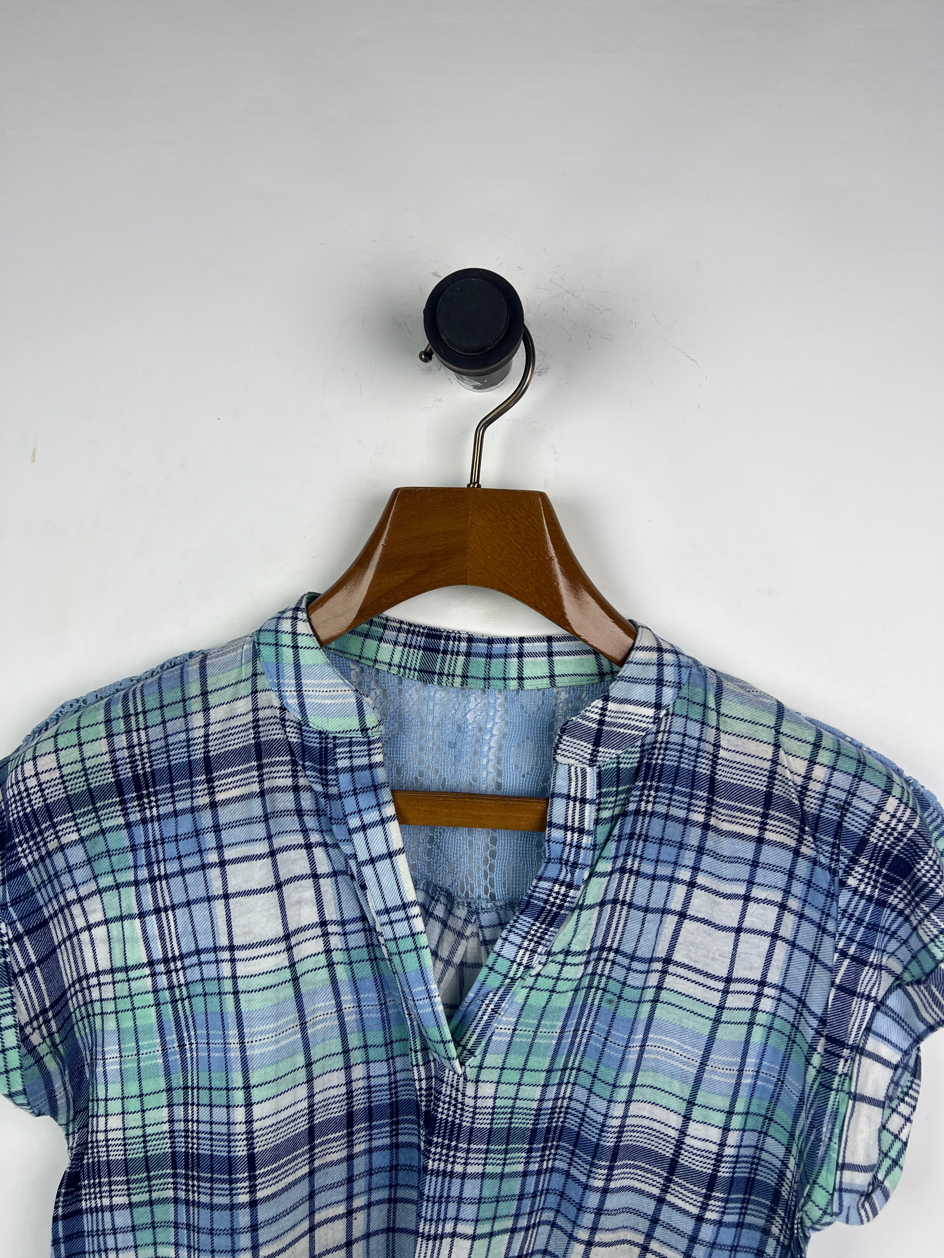 Blouse (Women) (Medium)