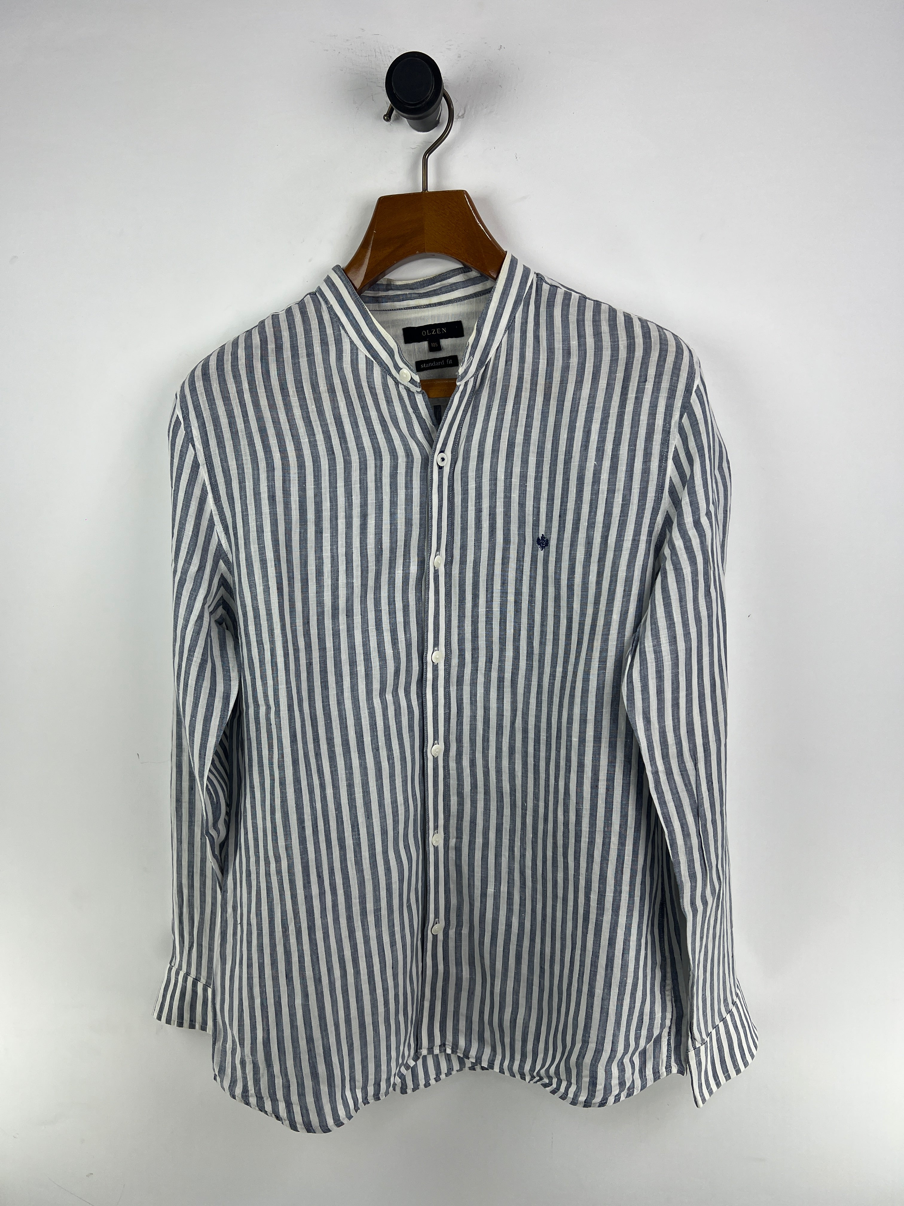 Olzen Linen Shirt (Medium-Large)