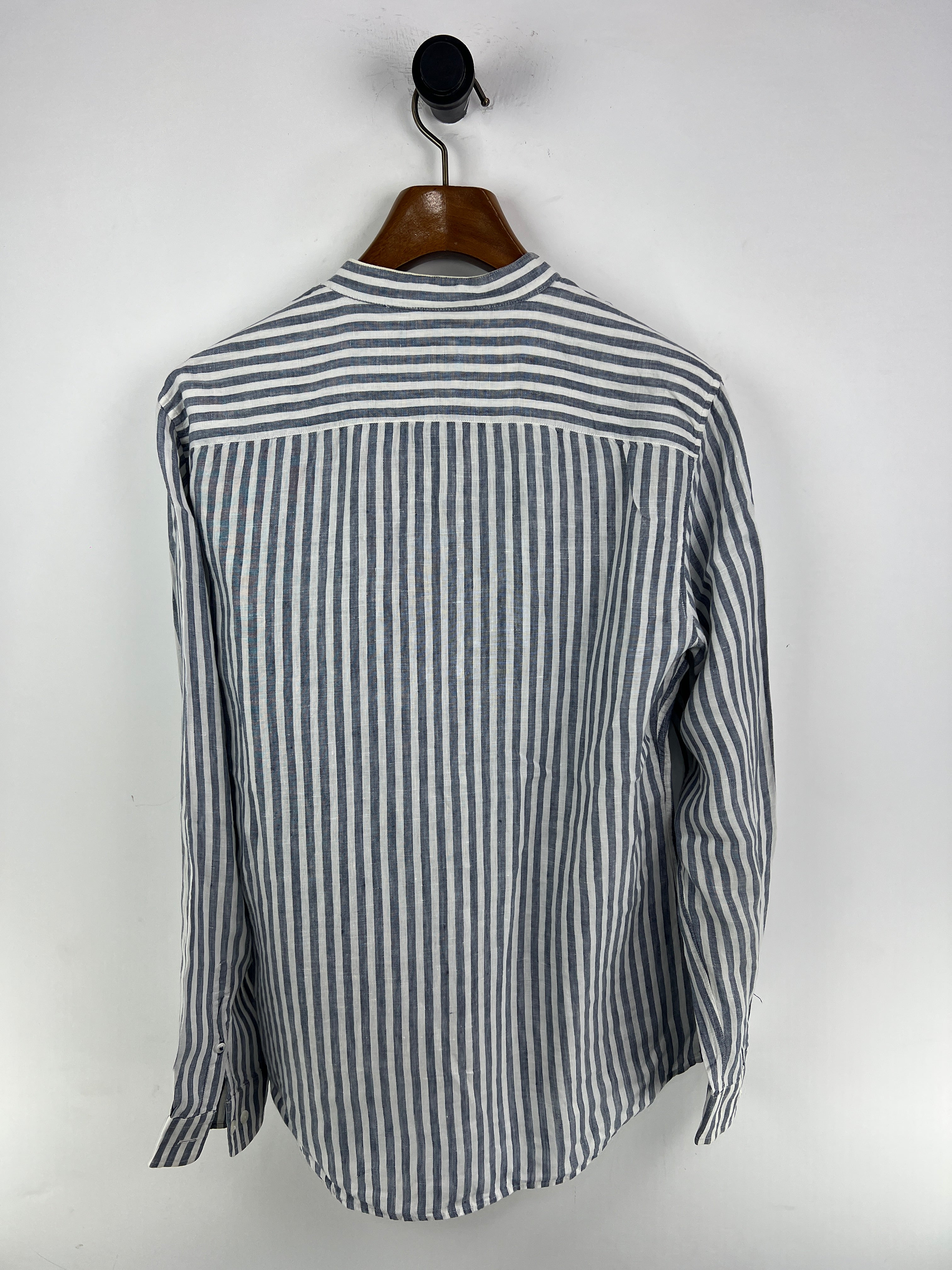 Olzen Linen Shirt (Medium-Large)
