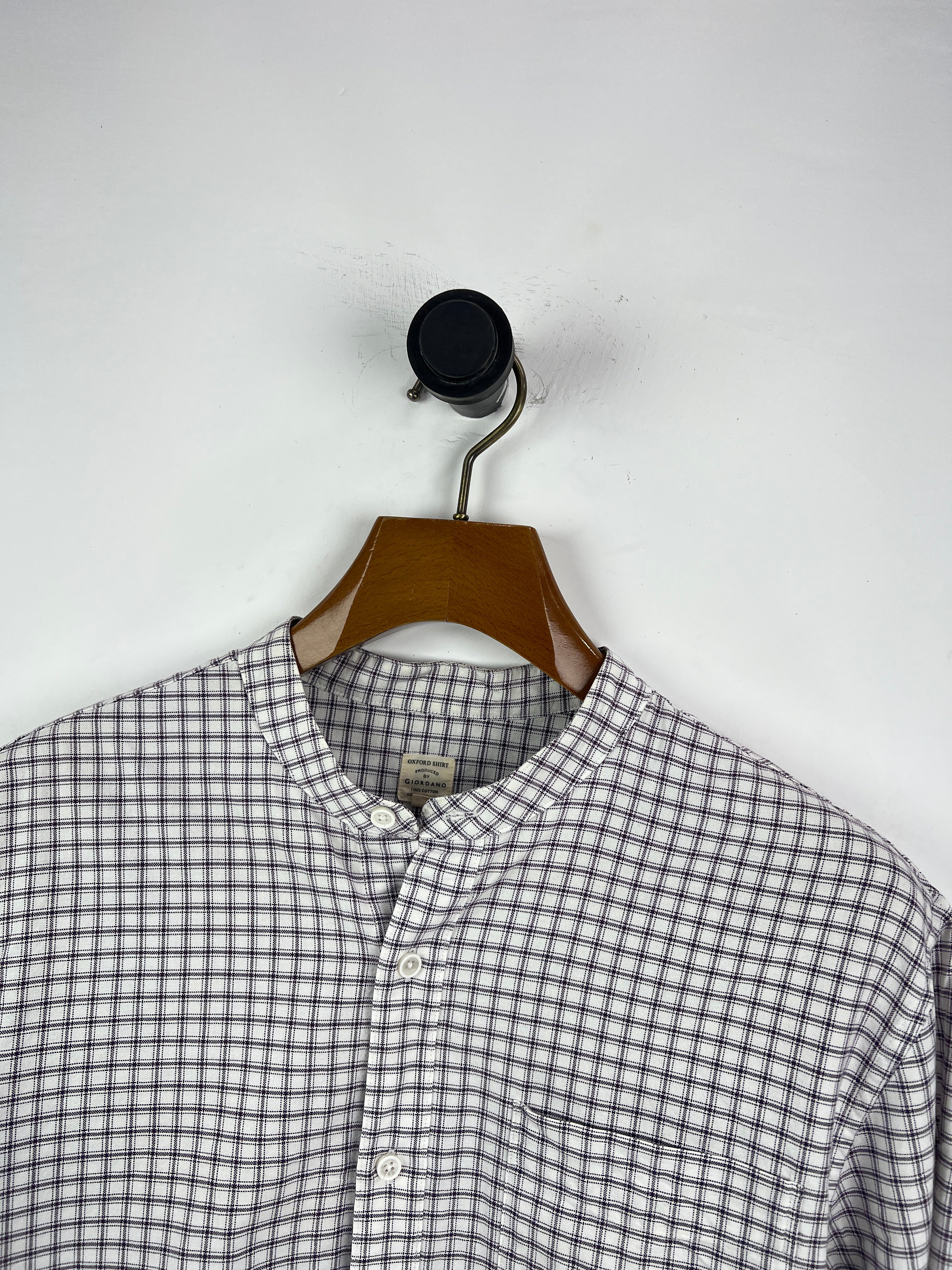 Giordano Shirt (Medium)