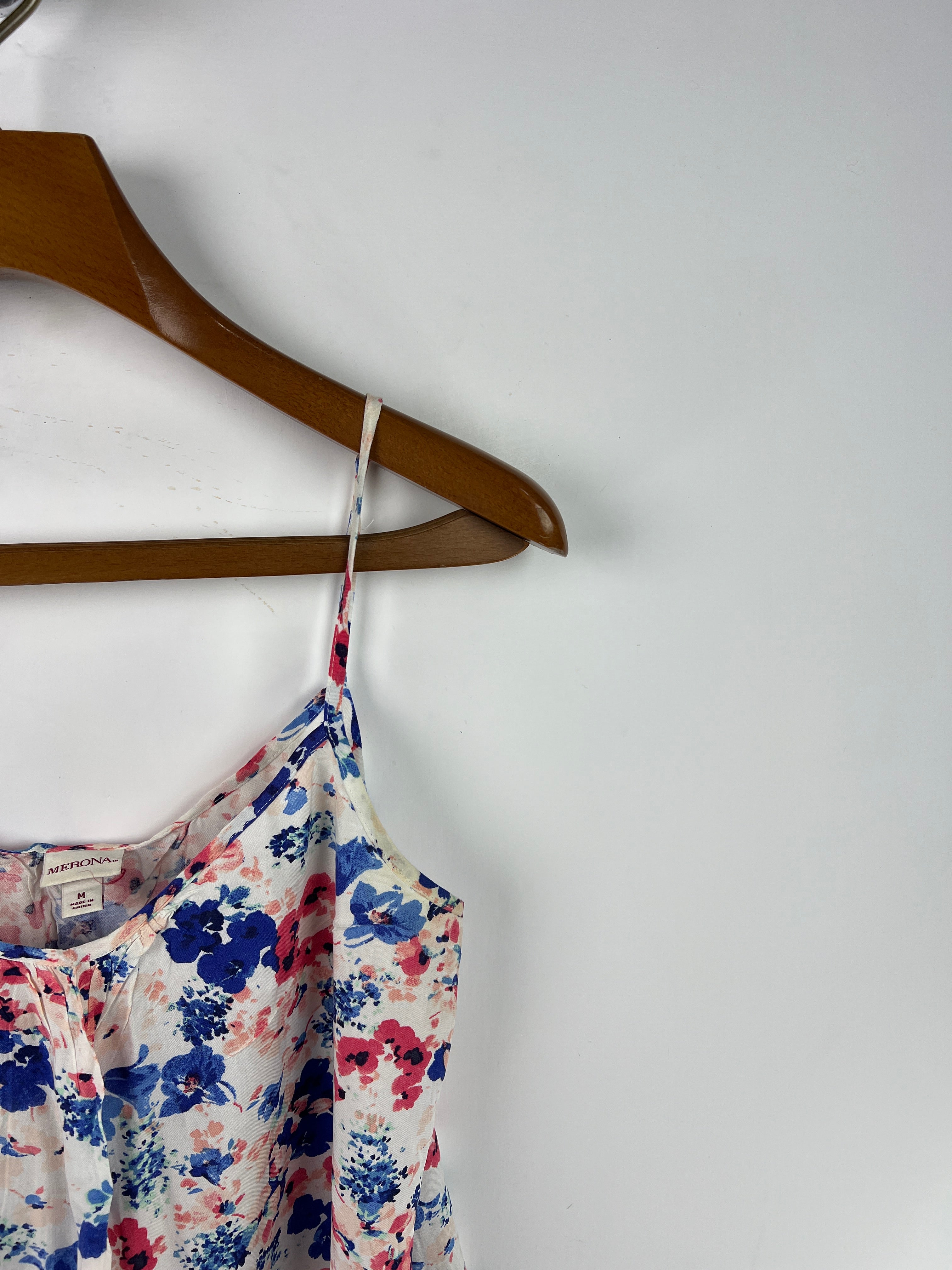 Merona Tank Top (Women) (Medium-Large)