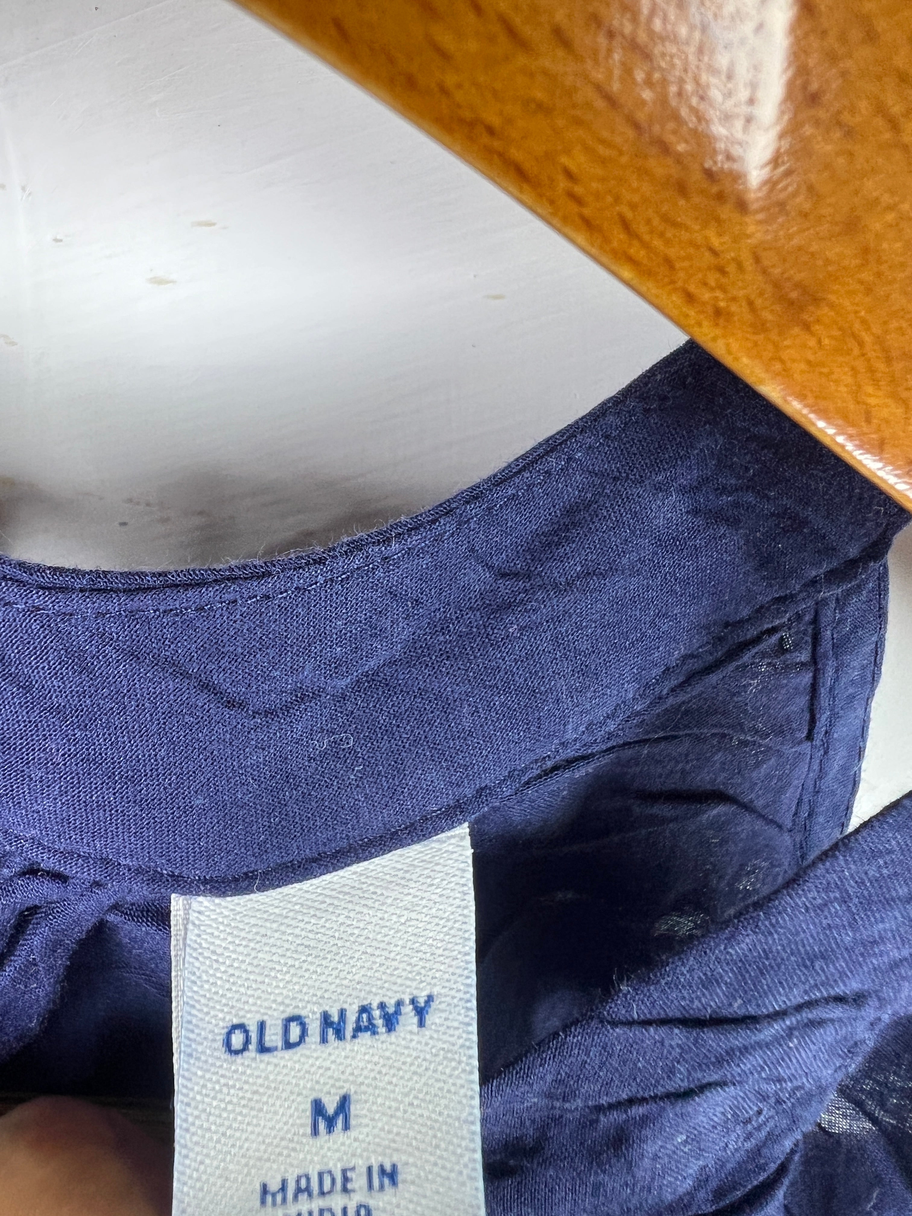 Old Navy Blouse (Women) (Medium-Large)