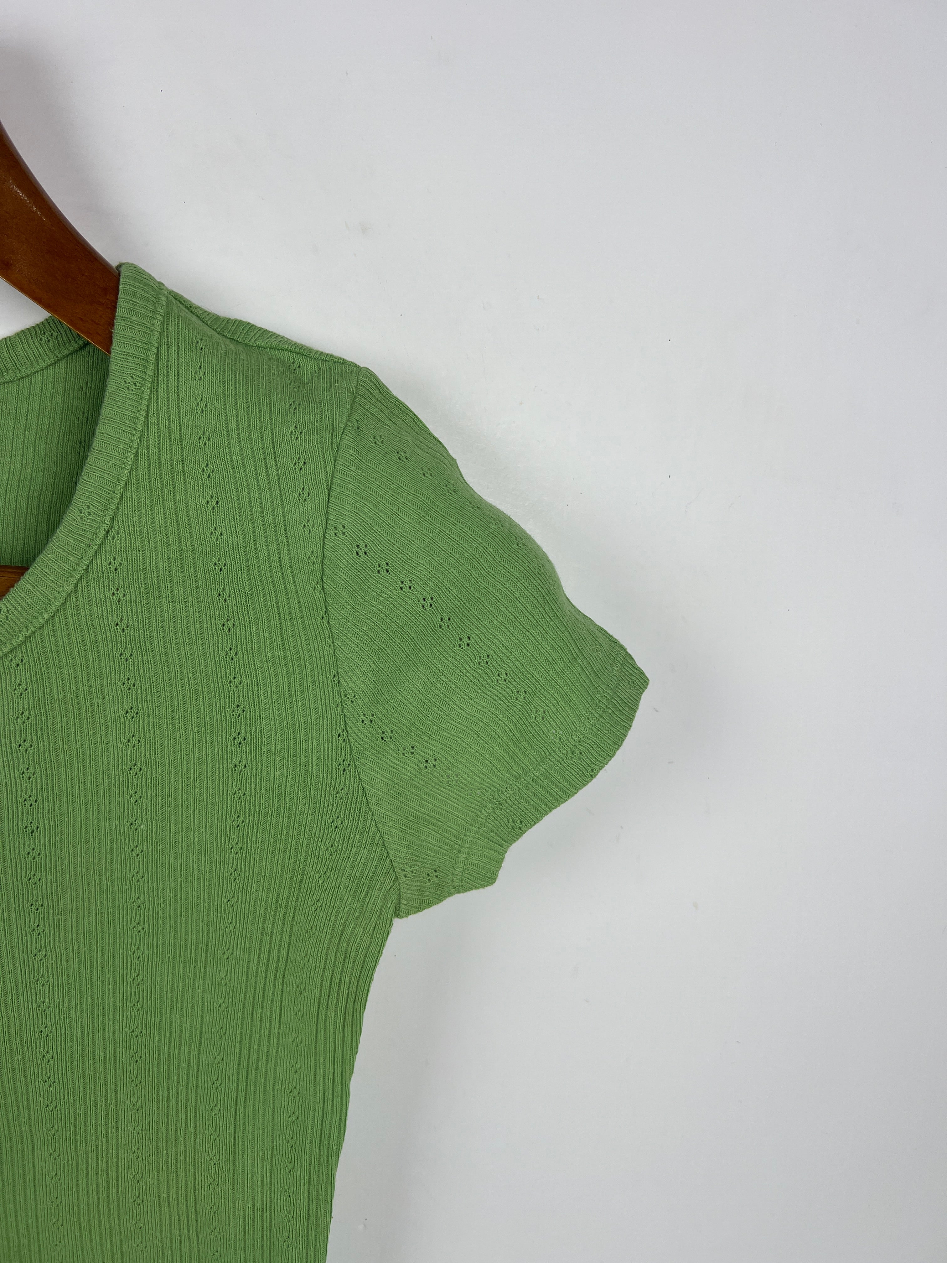 Gap Crop T-Shirt (Women) (X-Small/Small)