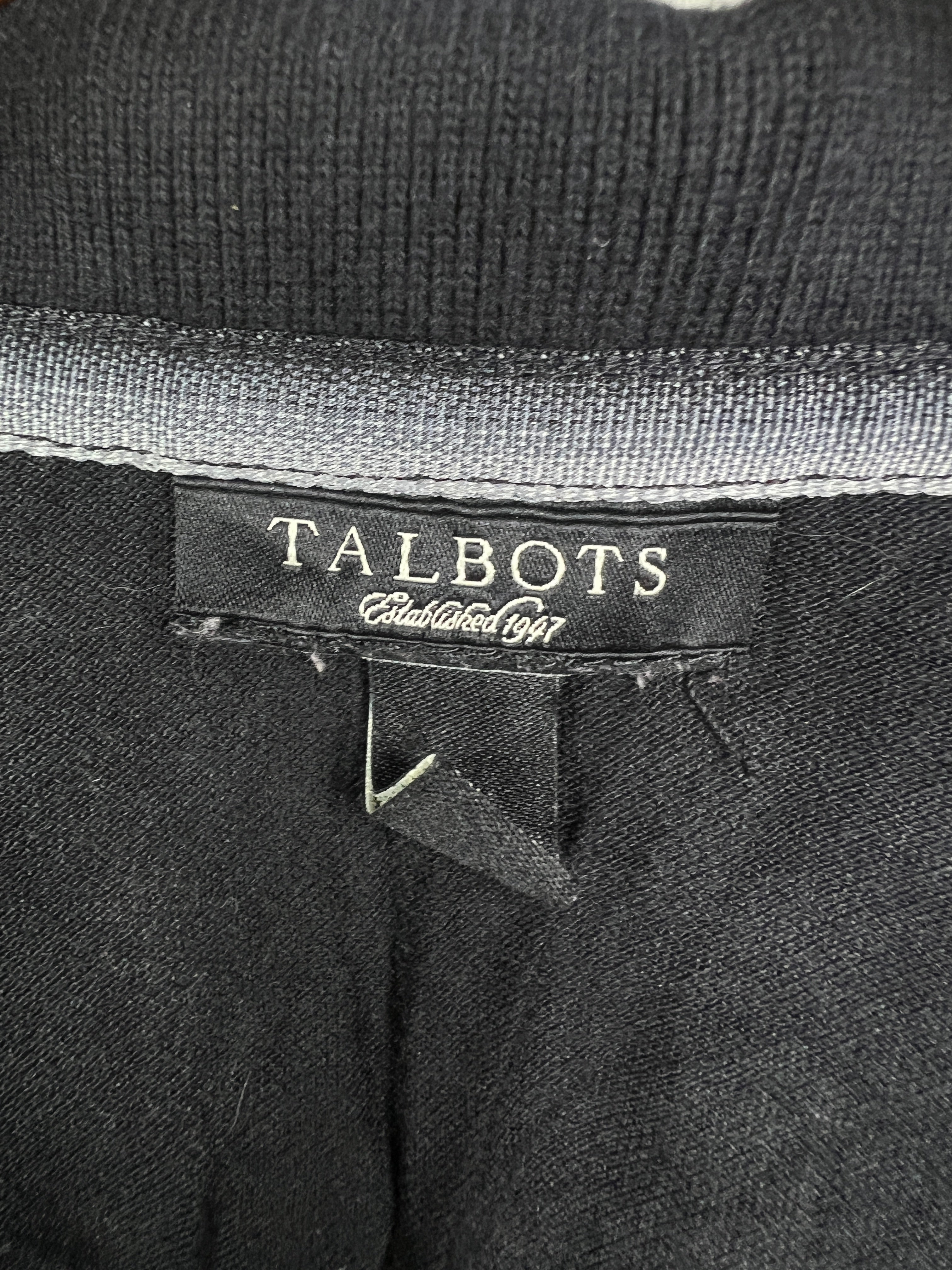 Talbots T-Shirt (Women) (Small-Medium)