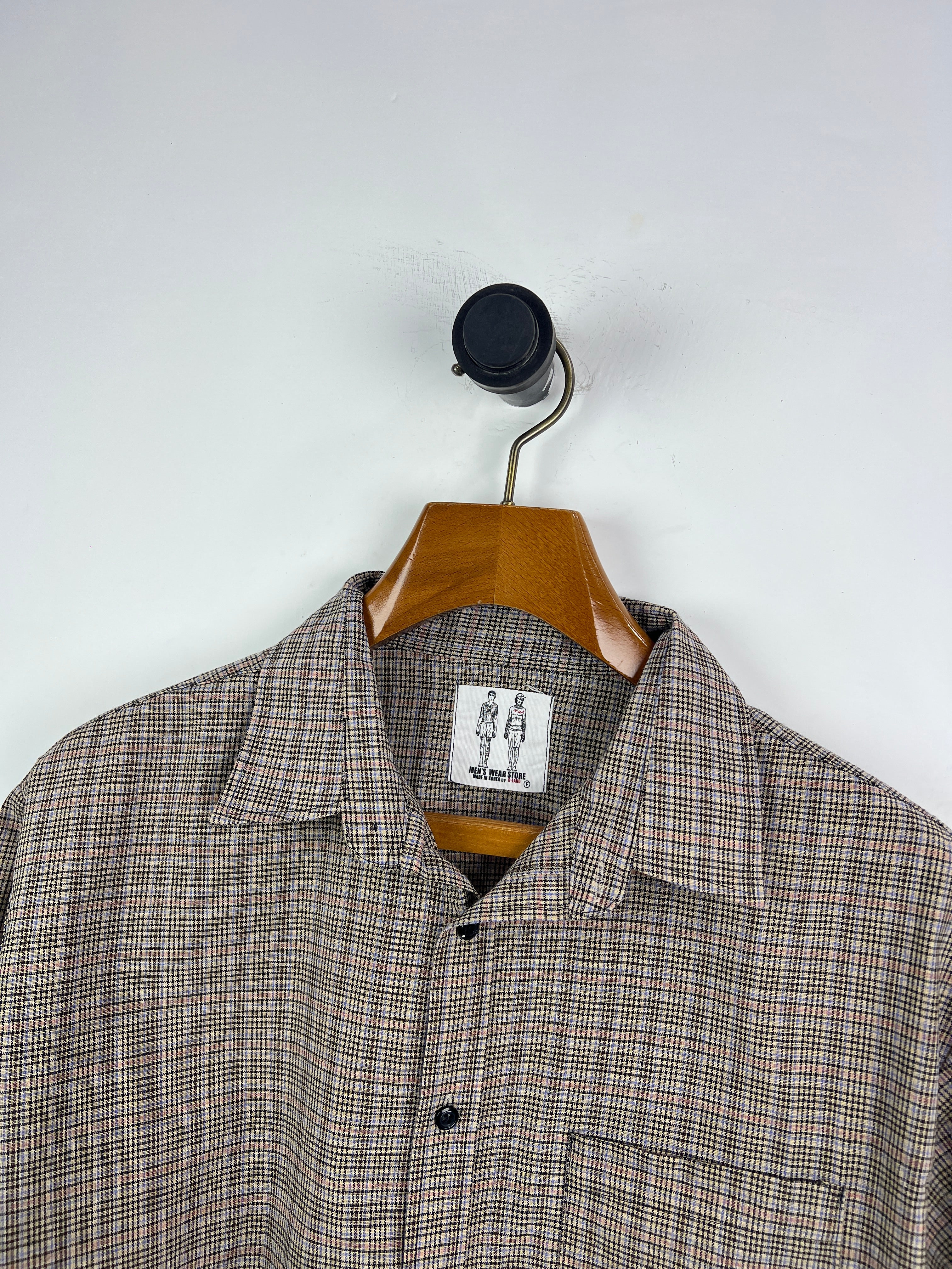D Land Linen Shirt (Medium-Large)