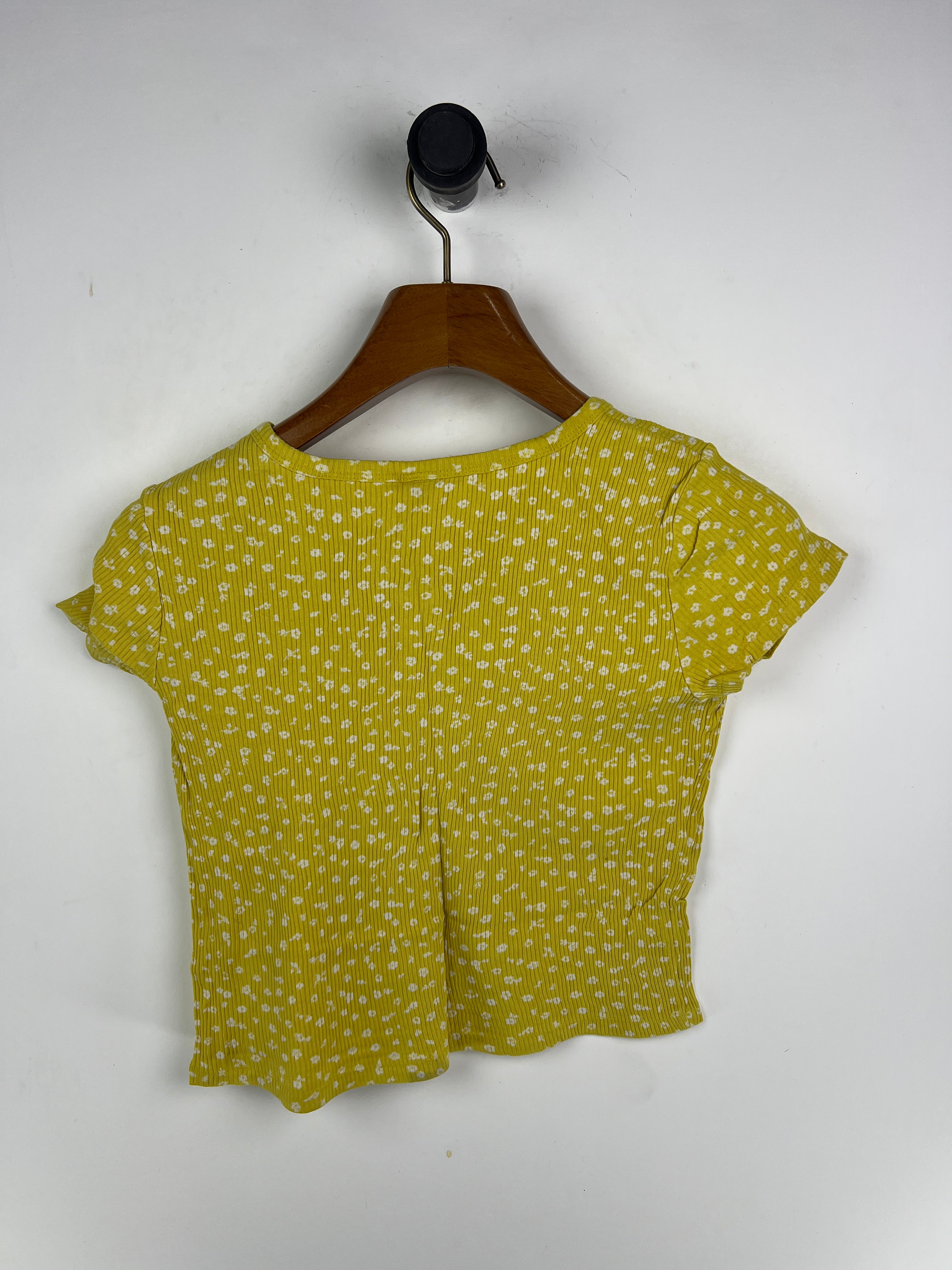 Old Navy Crop T-Shirt (Women) (Small-Medium)