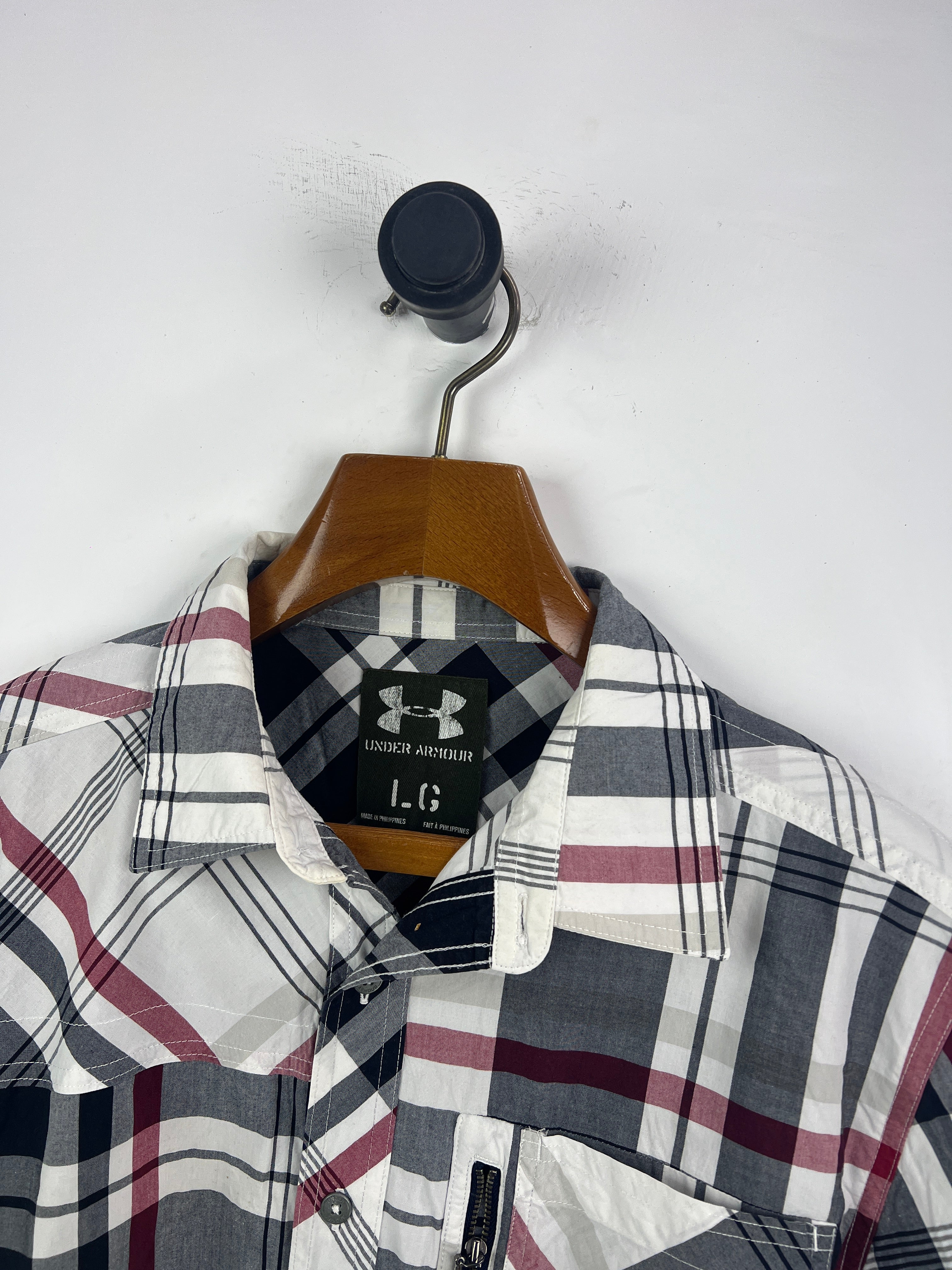 Under Armour Shirt (Large)