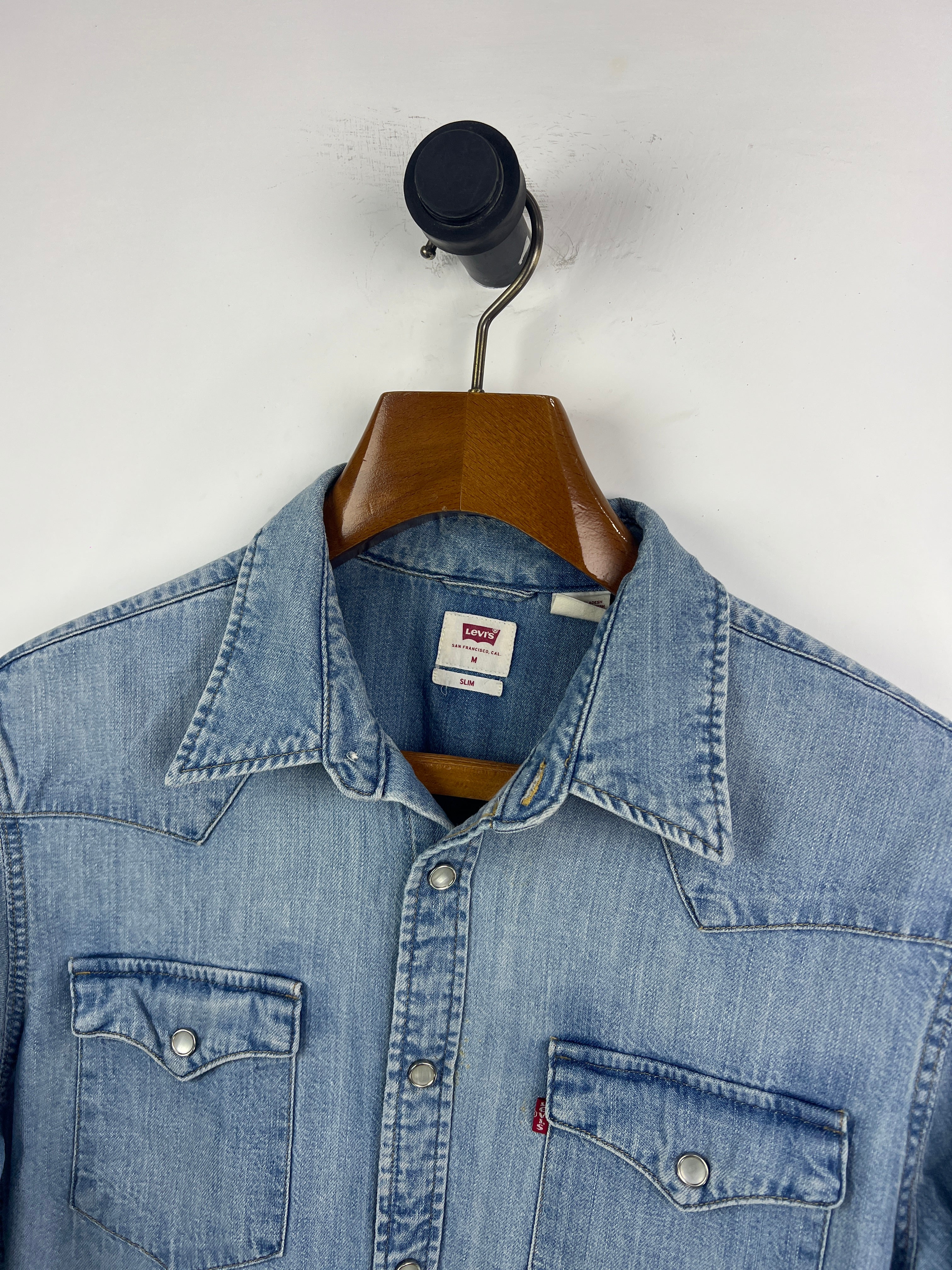 Levis Denim Shirt (Small-Medium)