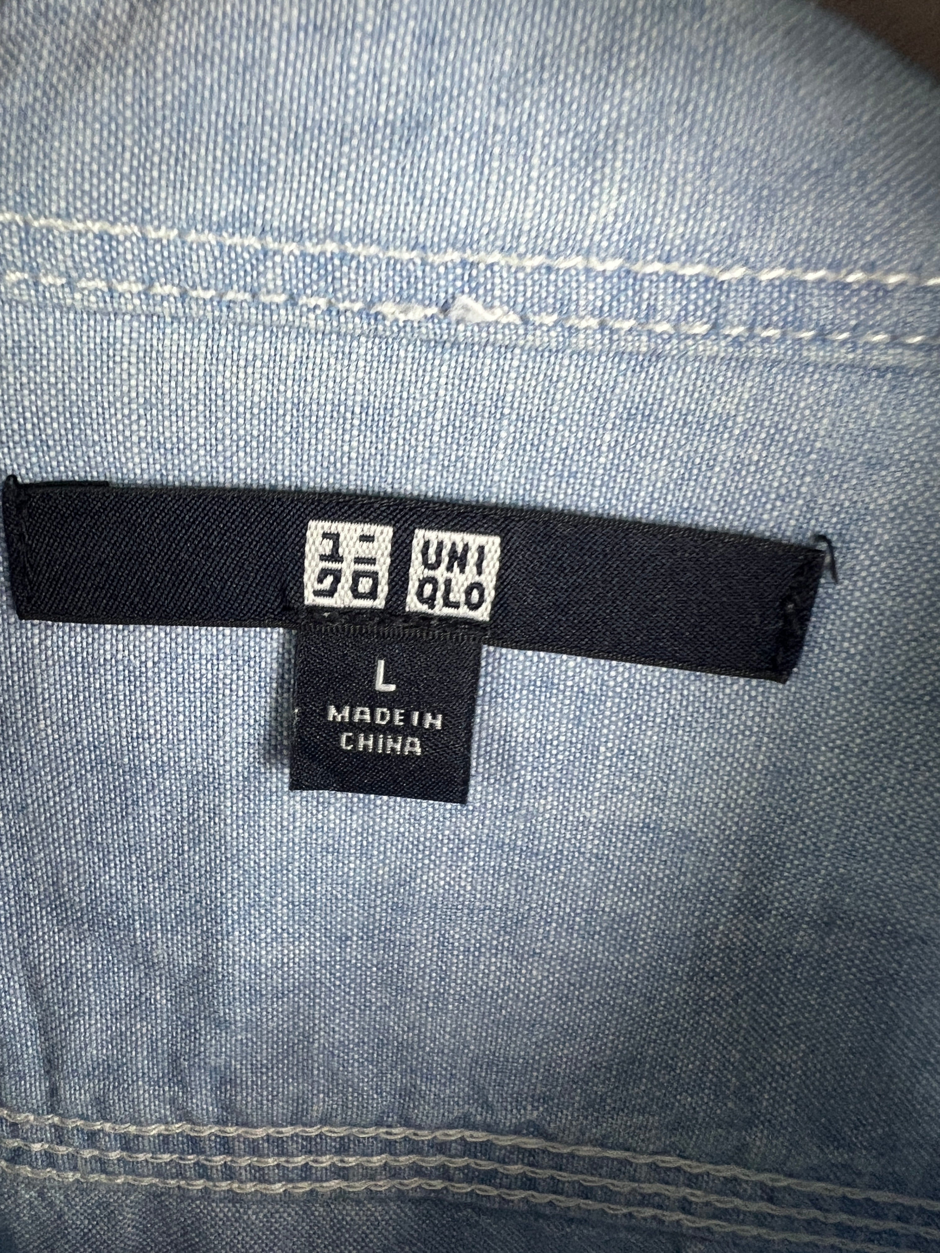 Uniqlo Denim Shirt (Medium)