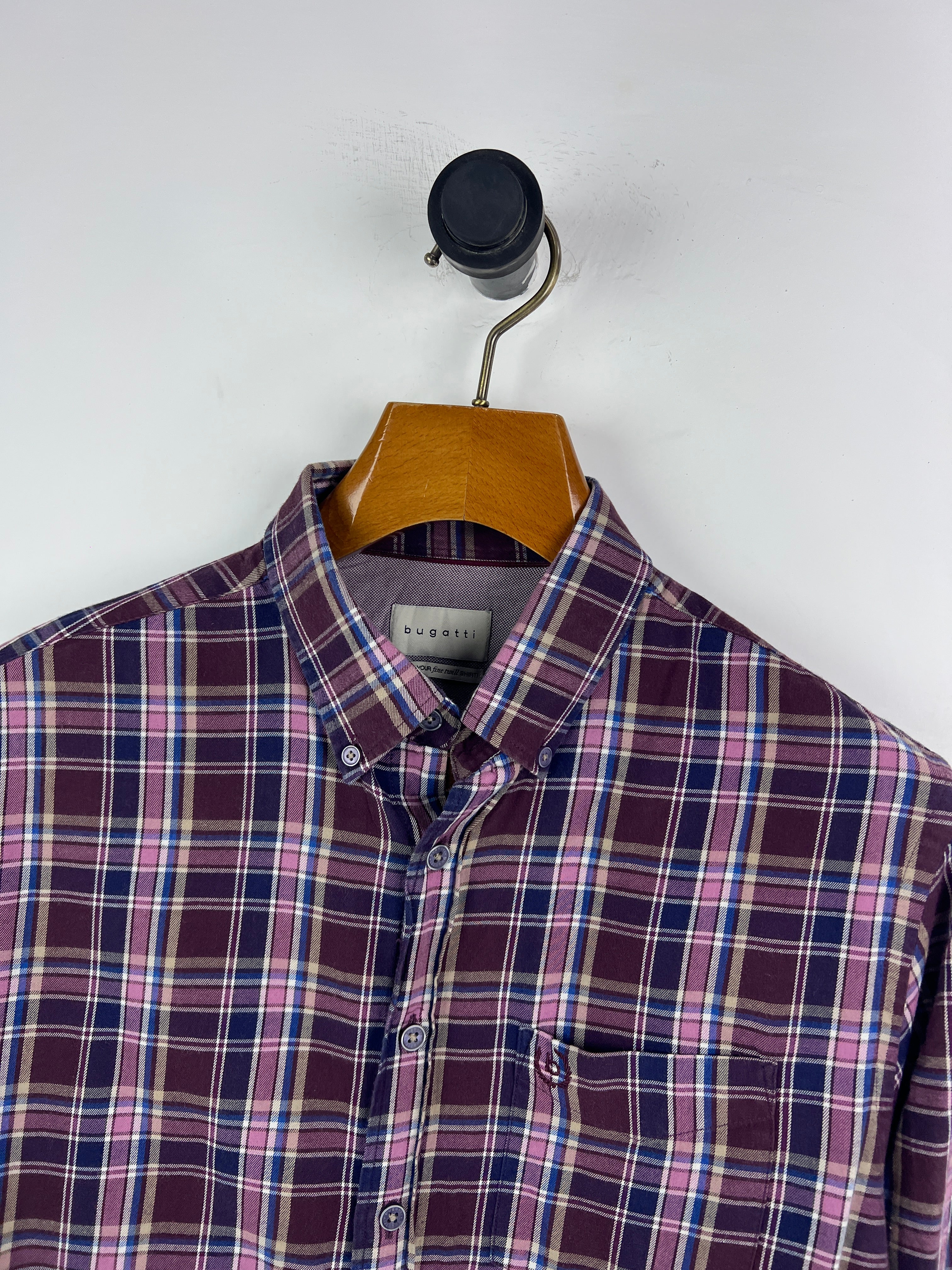 Buggati Shirt (Medium-Large)