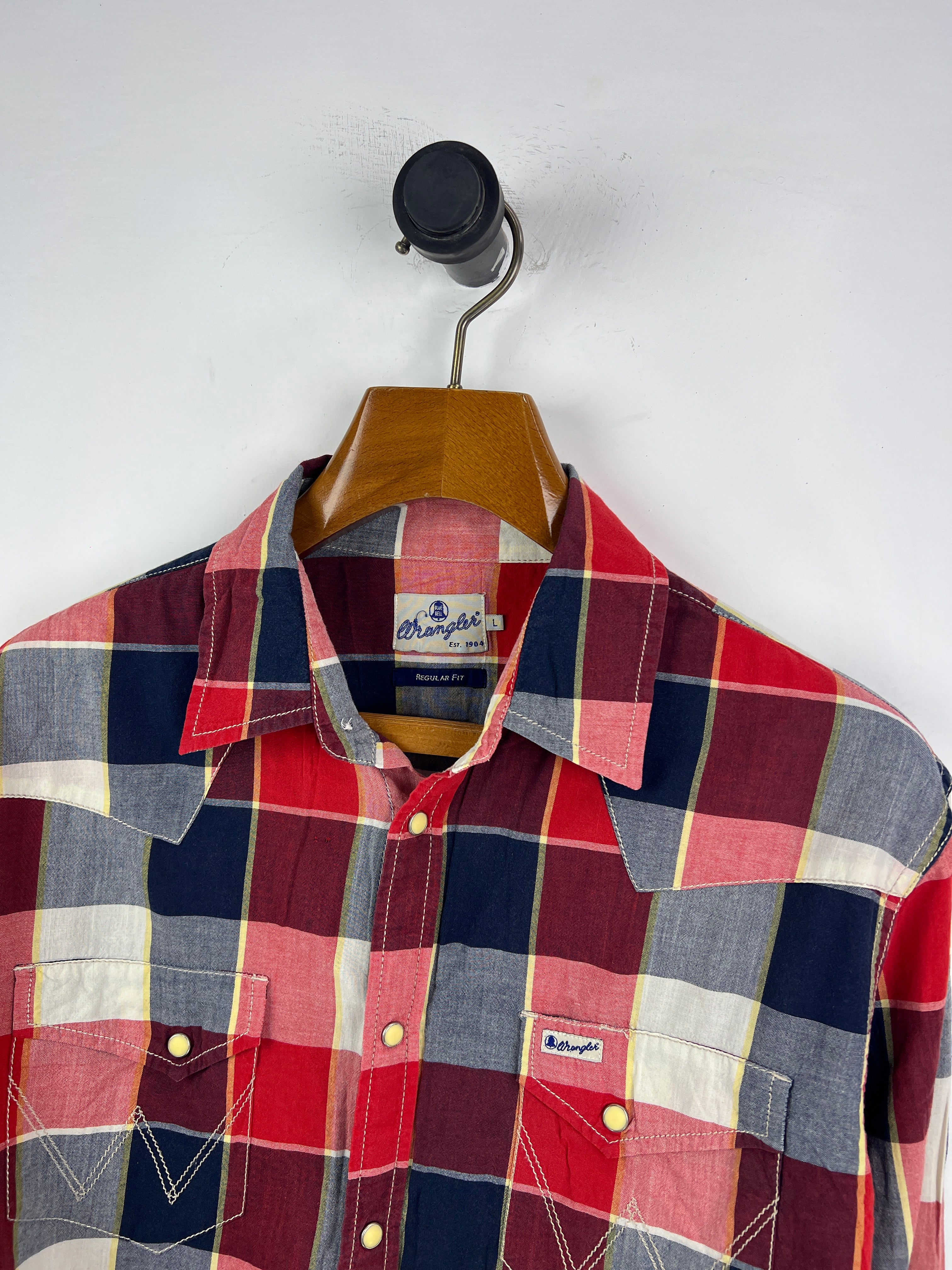 Wrangler Shirt (Large)