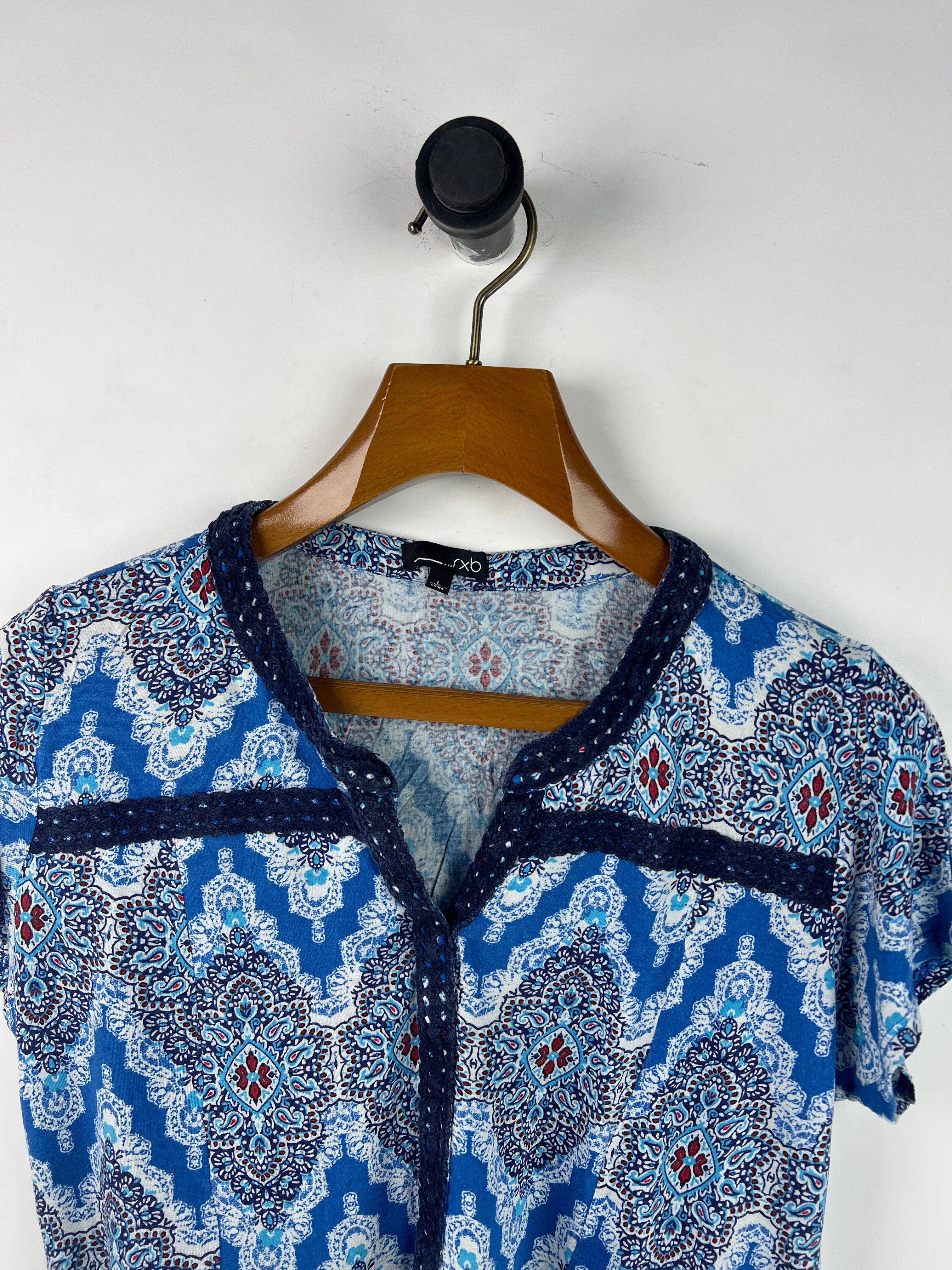 Blouse (Women) (Medium-Large)
