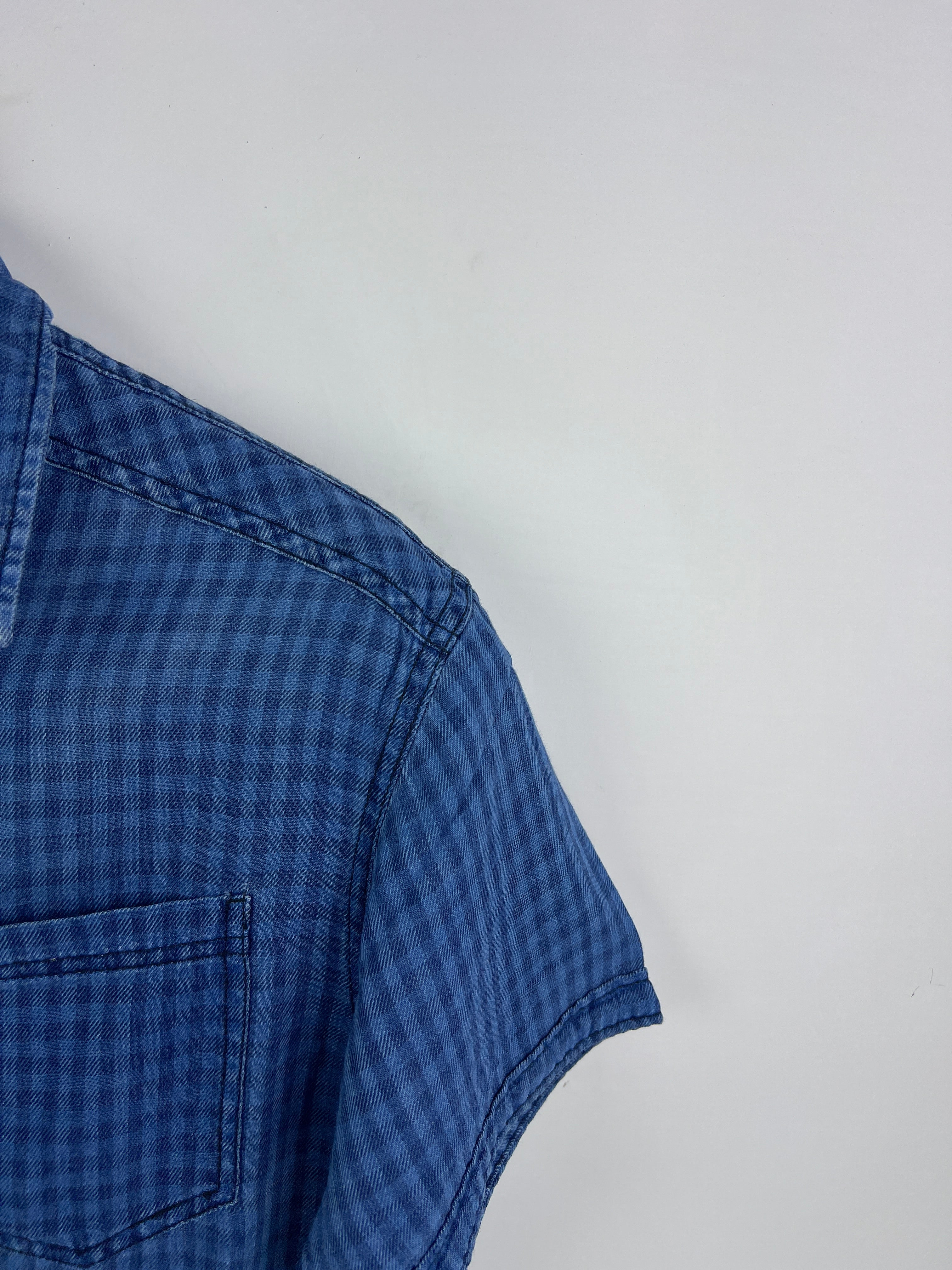Diverse Shirt (Medium)
