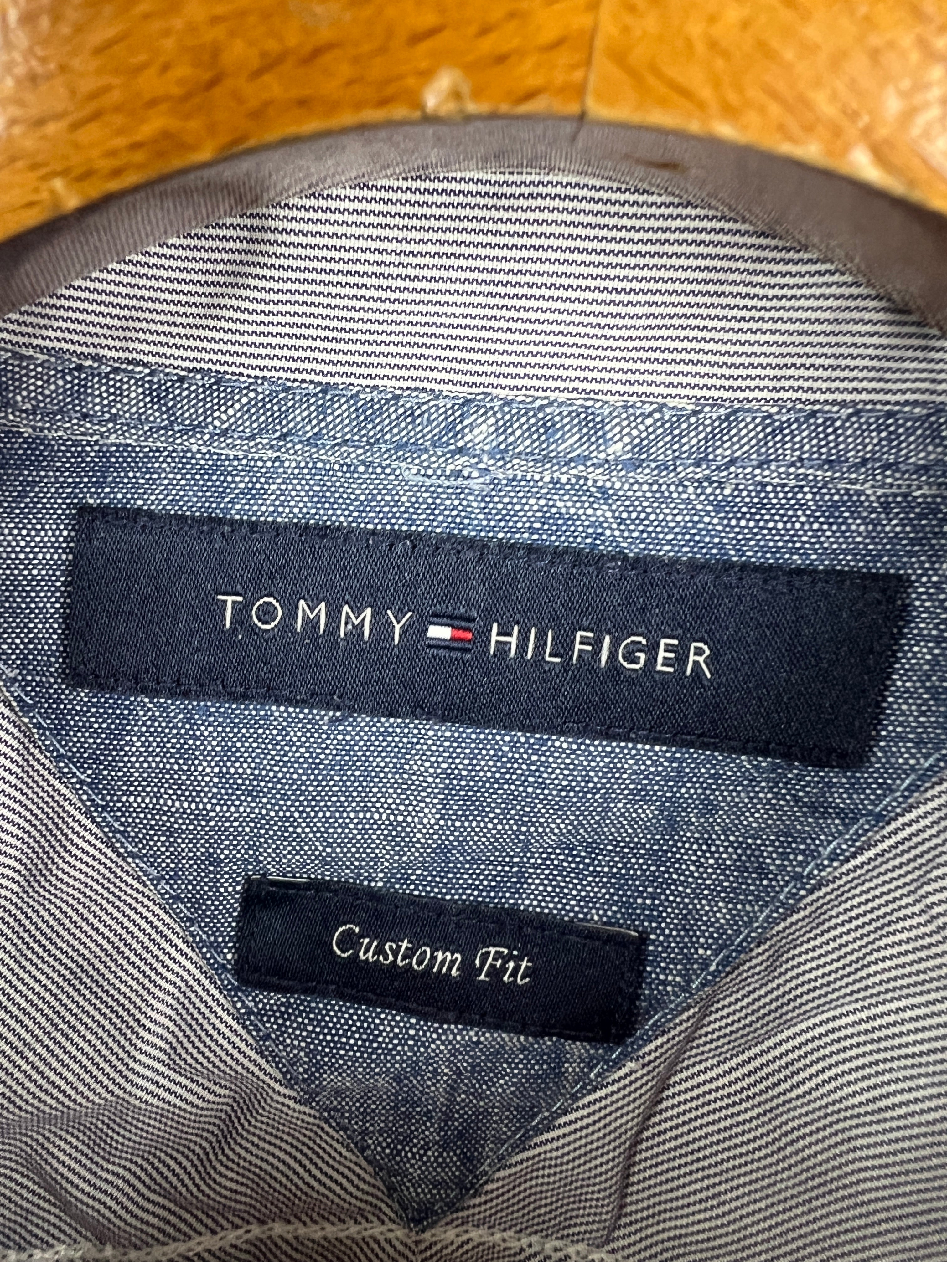 Tommy Hilfiger Shirt (Medium)