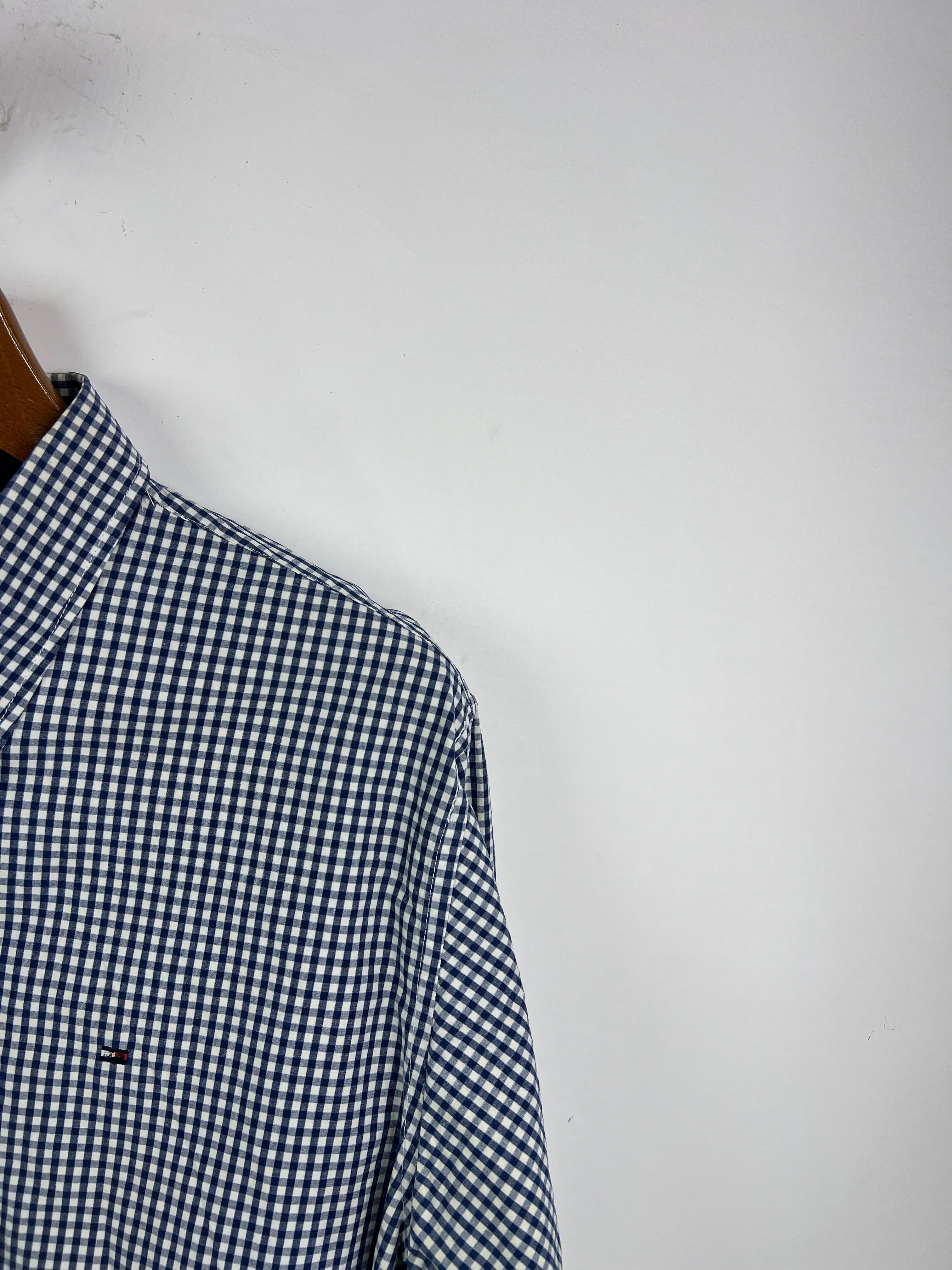Tommy Hilfiger Shirt (X-Large)