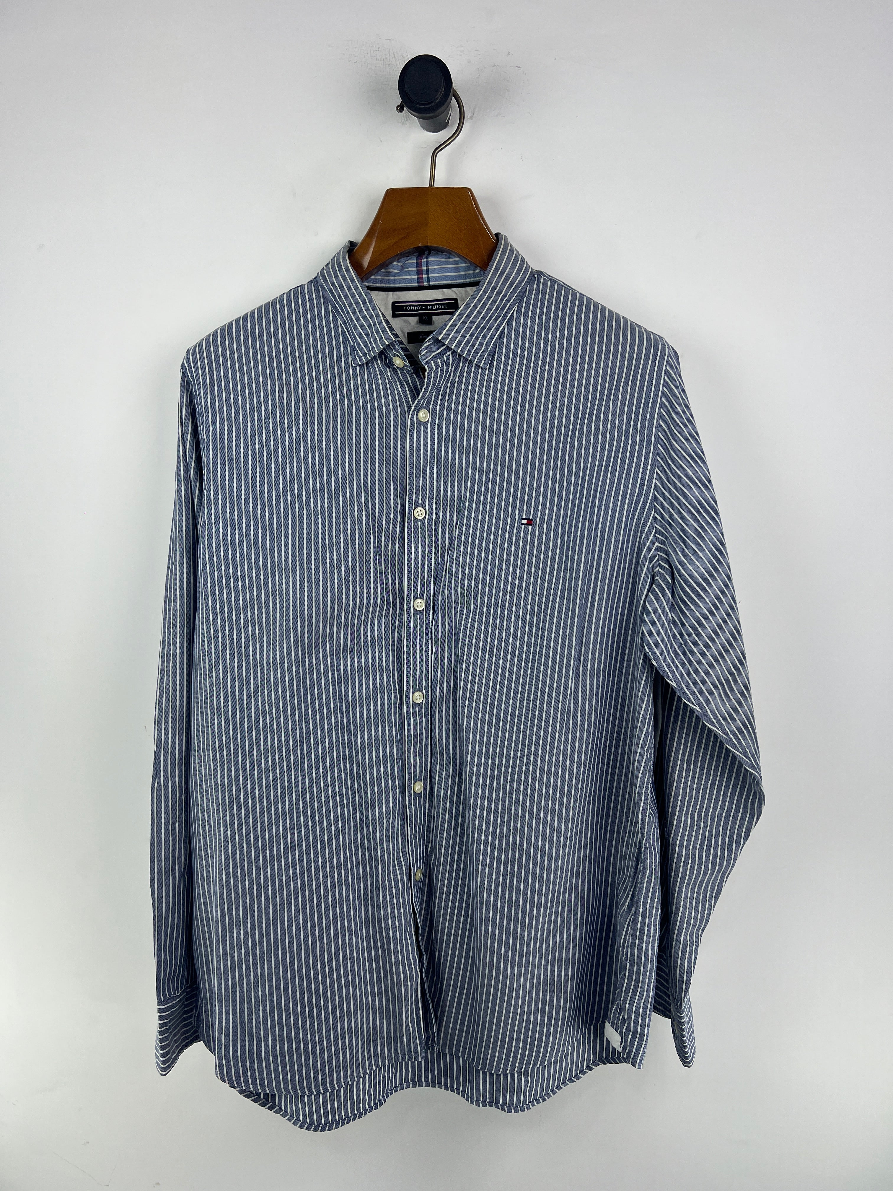 Tommy Hilfiger Shirt (Large)