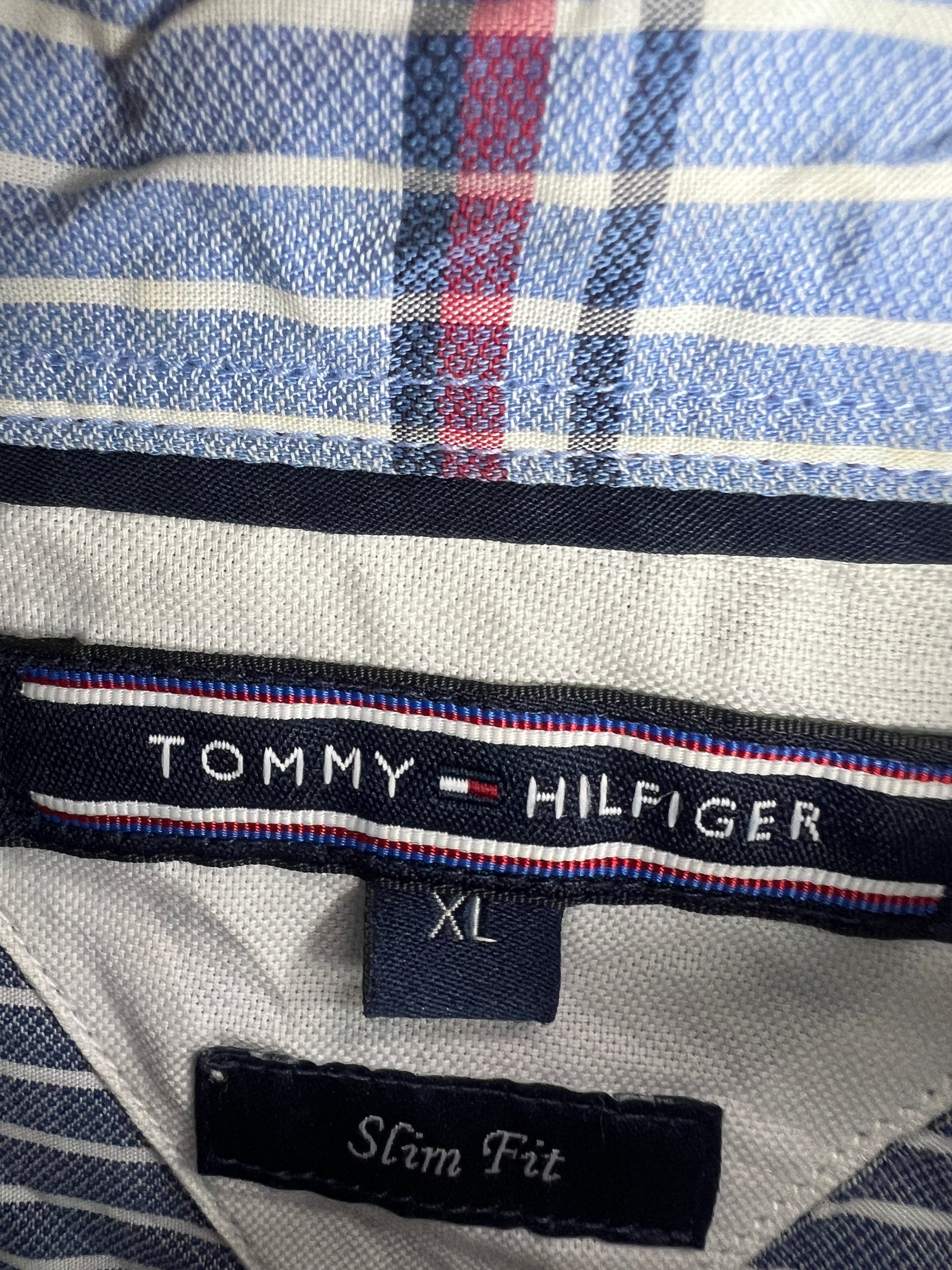 Tommy Hilfiger Shirt (Large)