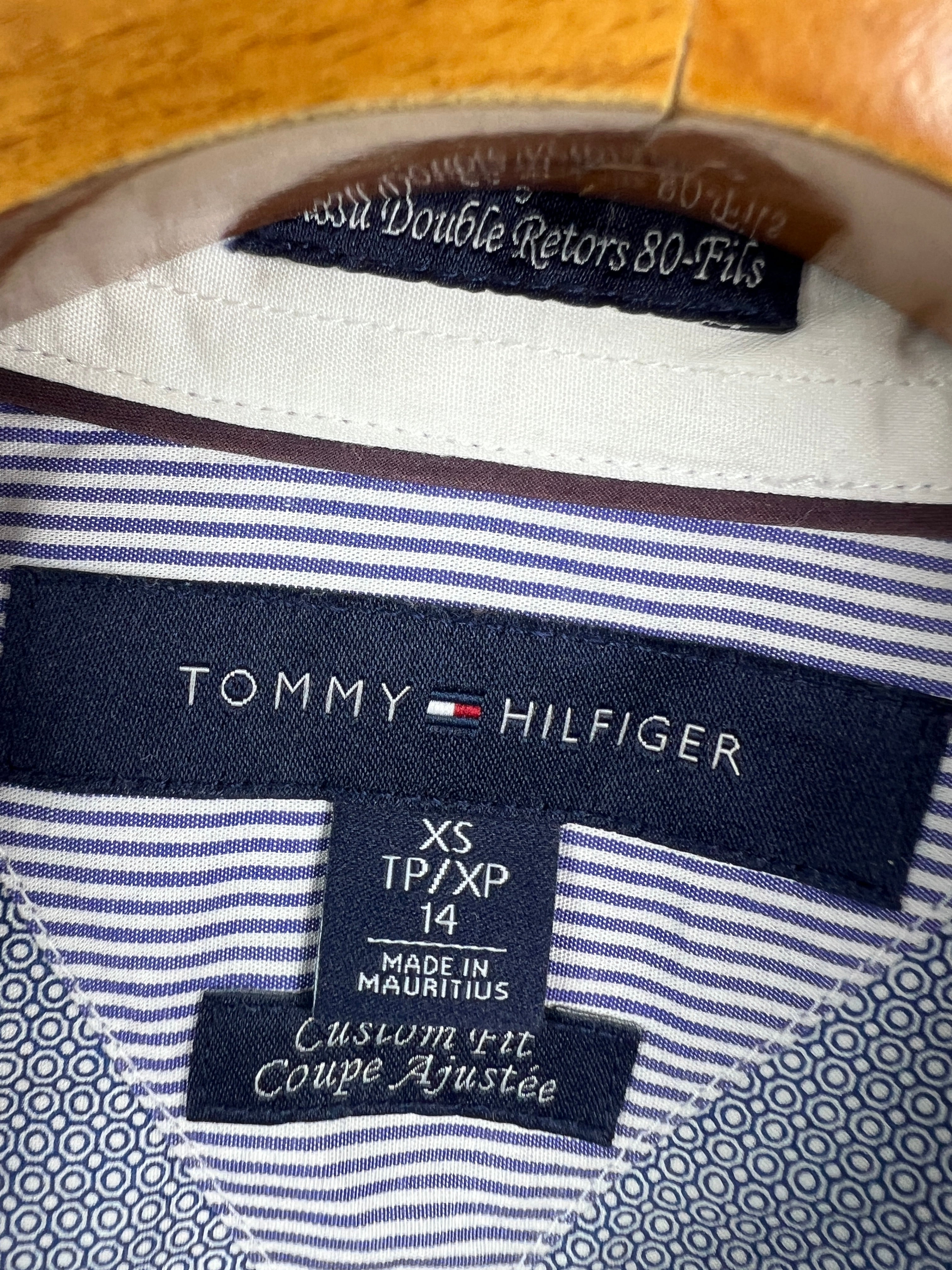 Tommy Hilfiger Shirt (Small)
