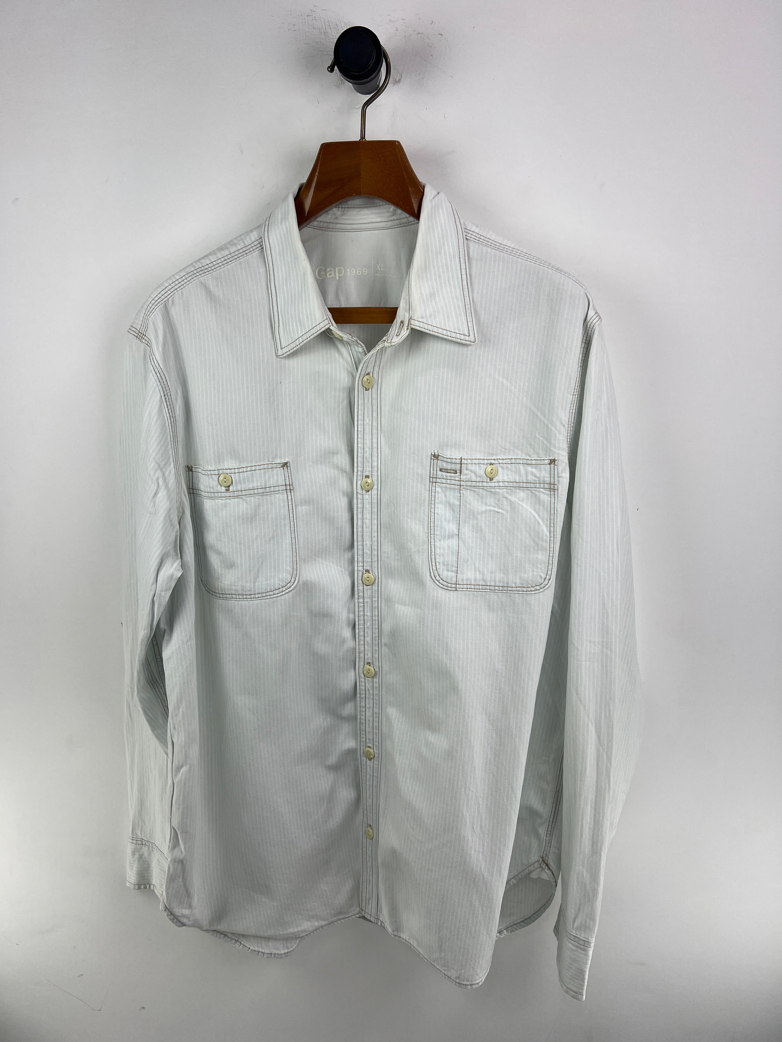 Gap Shirt (X-Large)