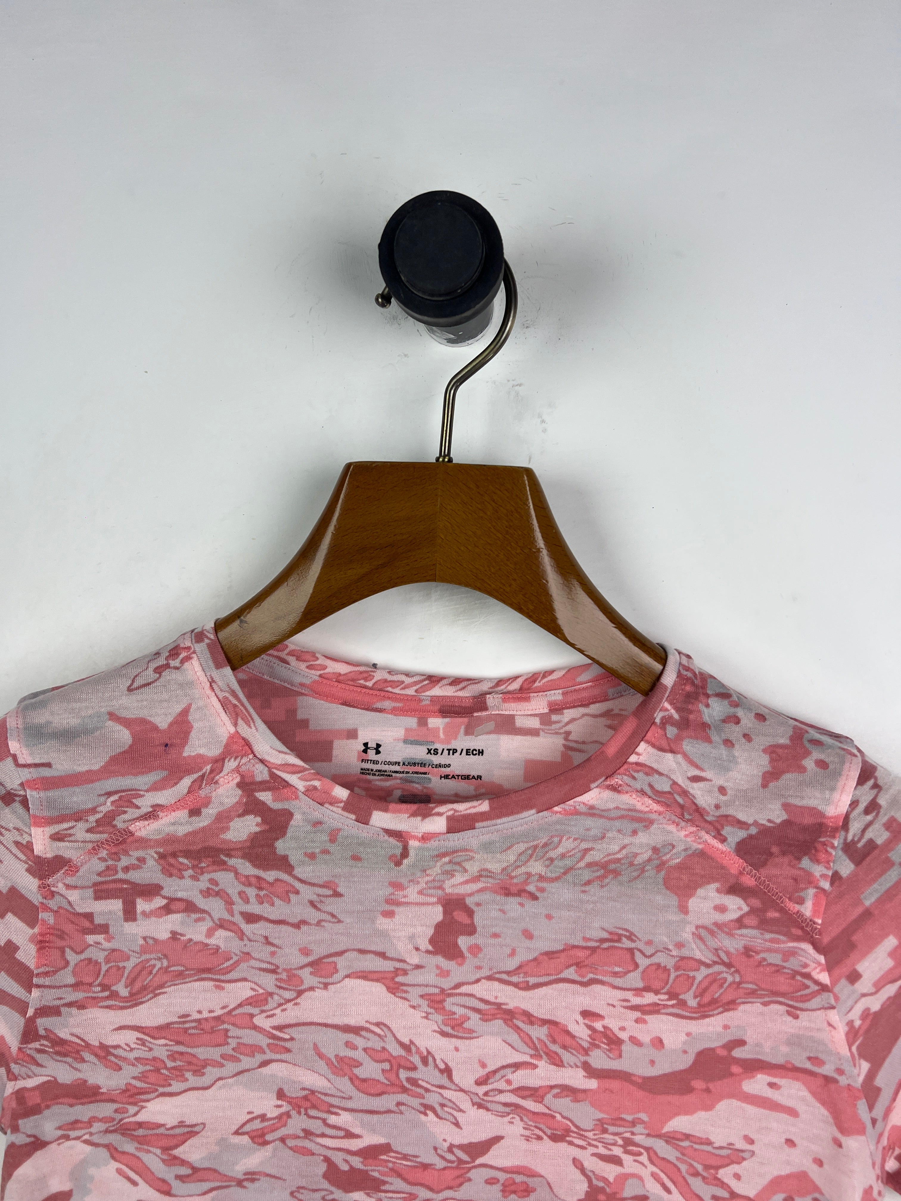 Under Armour T-Shirt (Women) (X-Small)