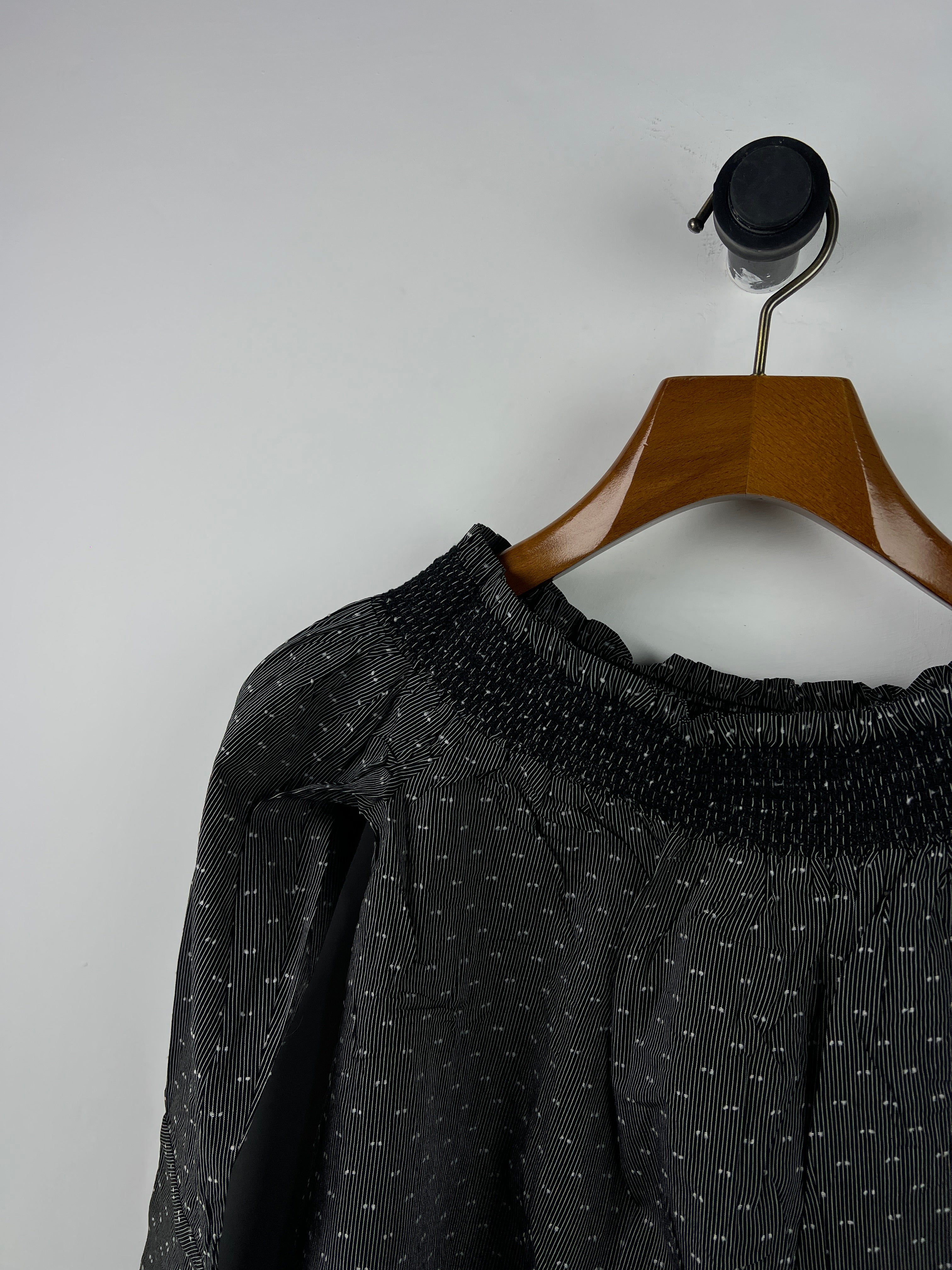 Q&A Blouse (Women) (Small)