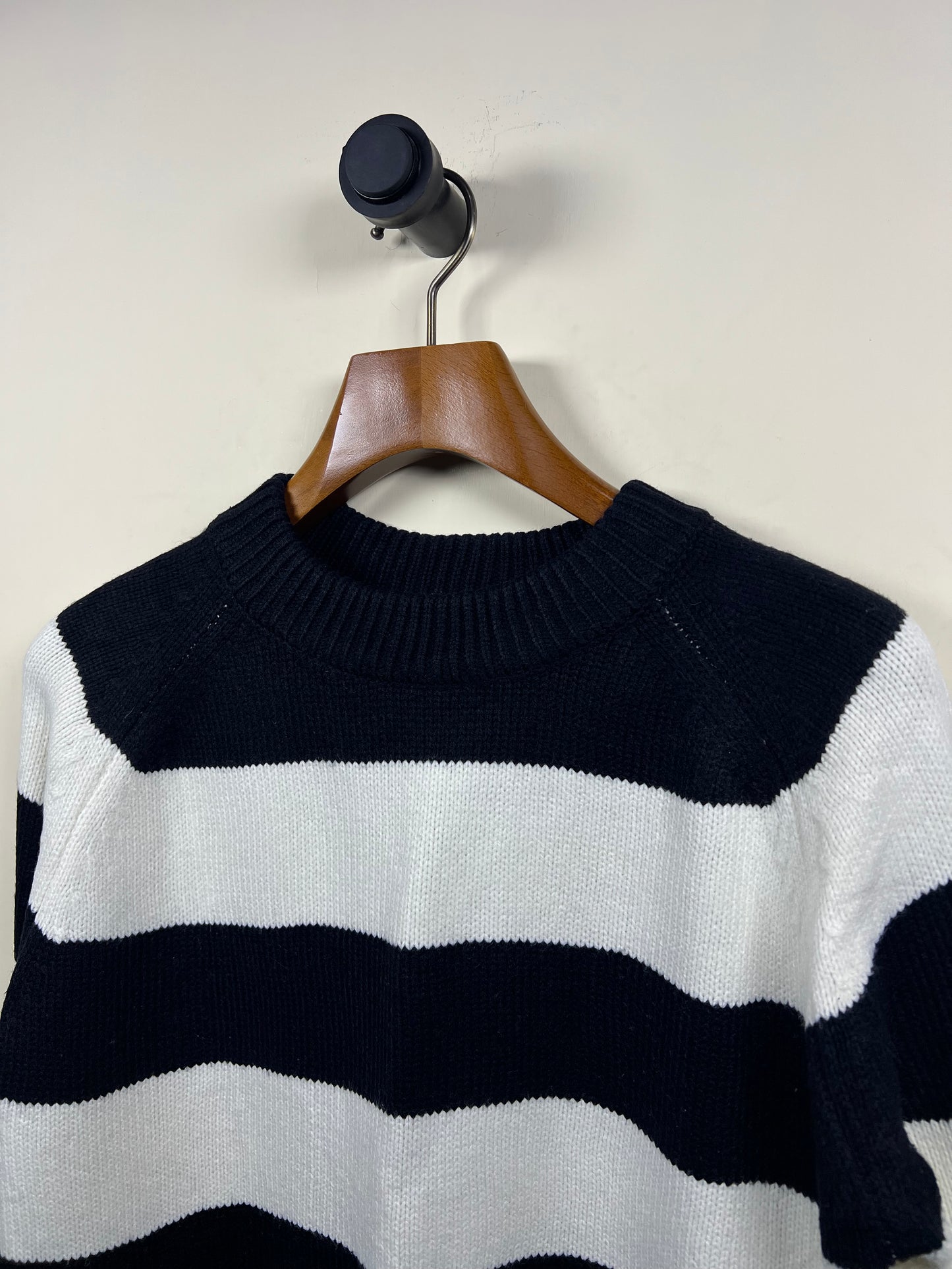 Jogunshop Knitted Sweater (Women) (Medium-Large)